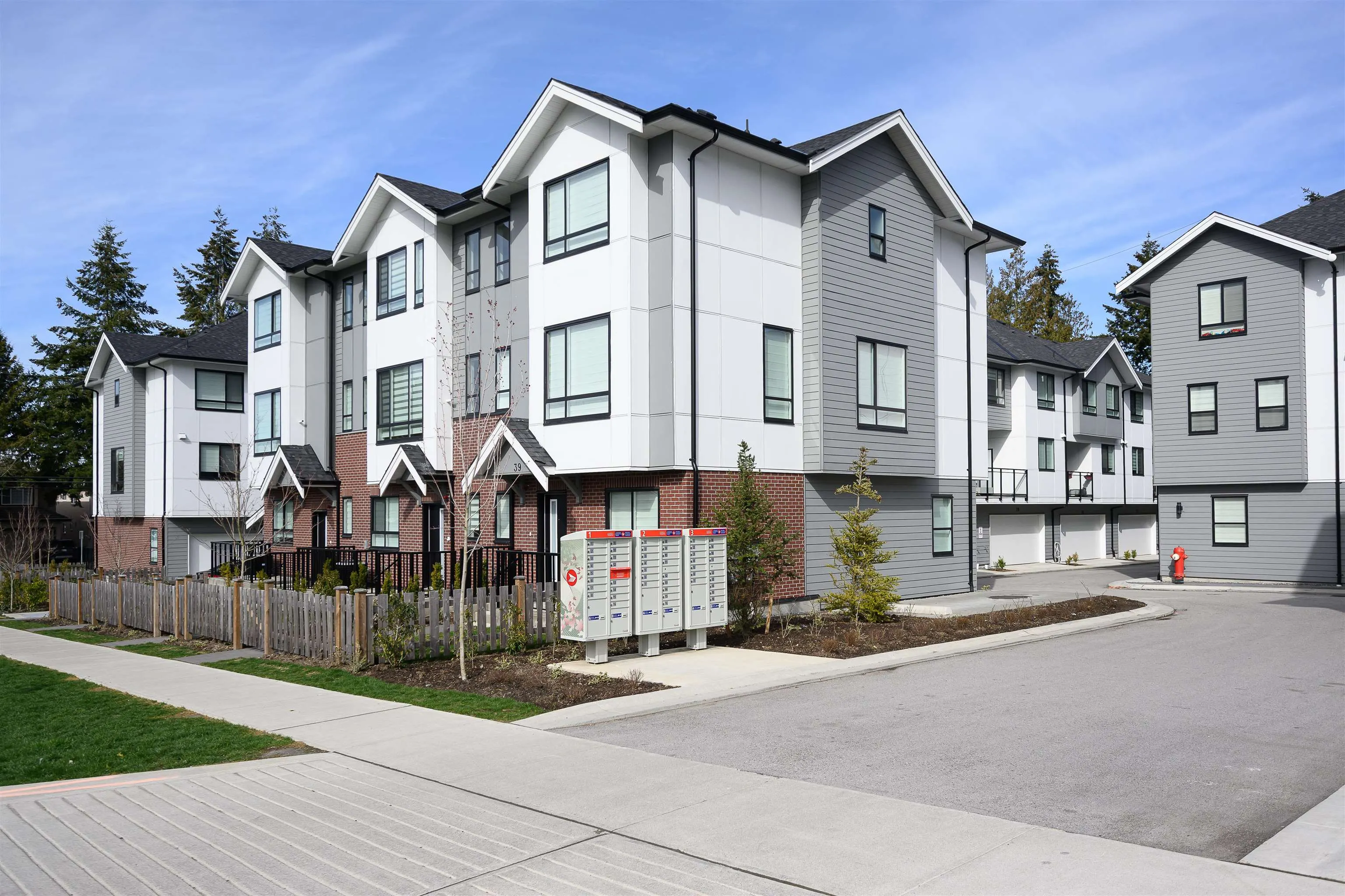 14 12635 63 Avenue