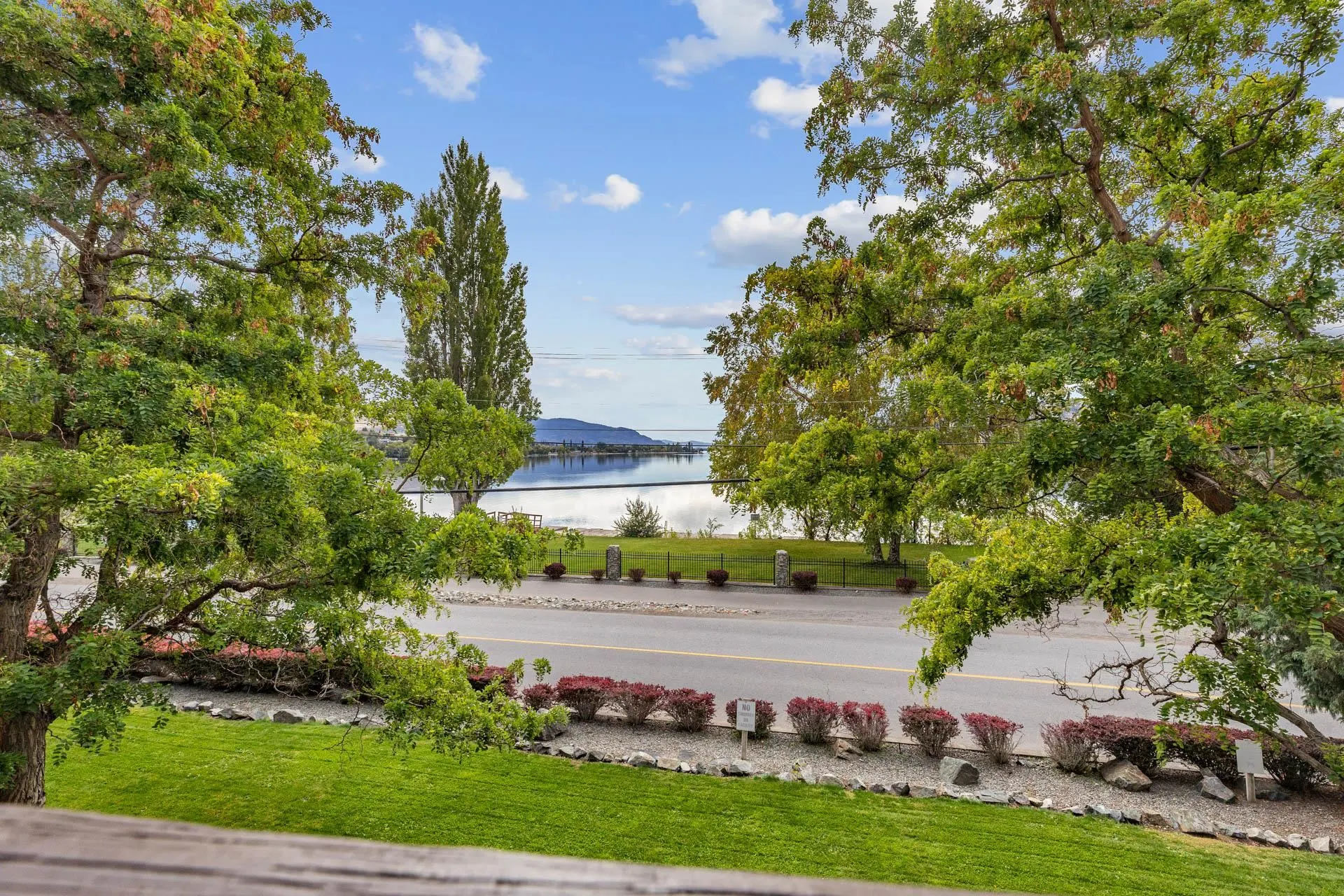 104 5401 Lakeshore Drive