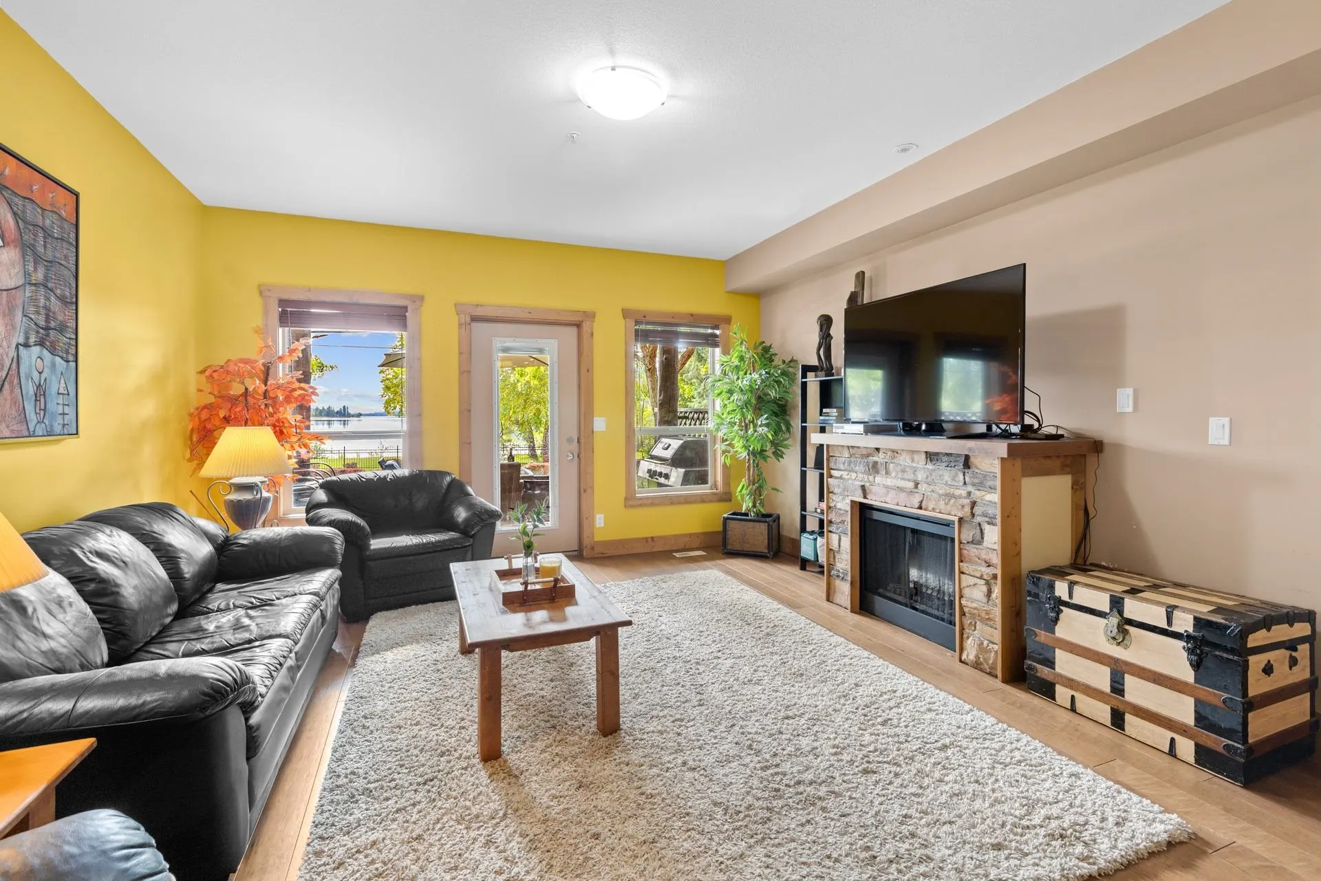 104 5401 Lakeshore Drive