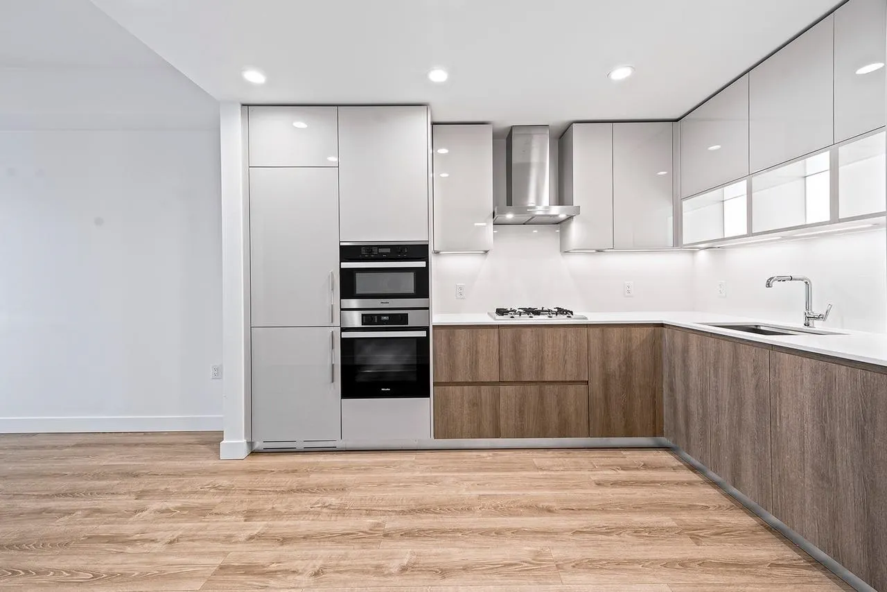 2309 6511 Sussex Avenue