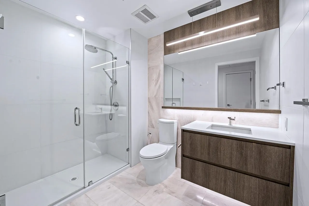 2309 6511 Sussex Avenue