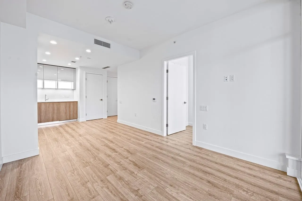 2309 6511 Sussex Avenue