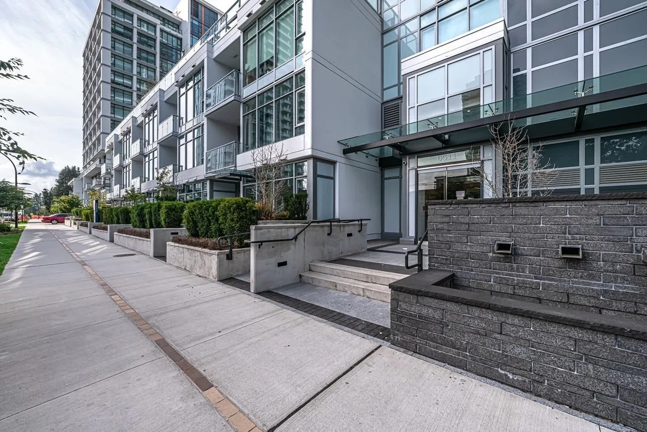 2309 6511 Sussex Avenue