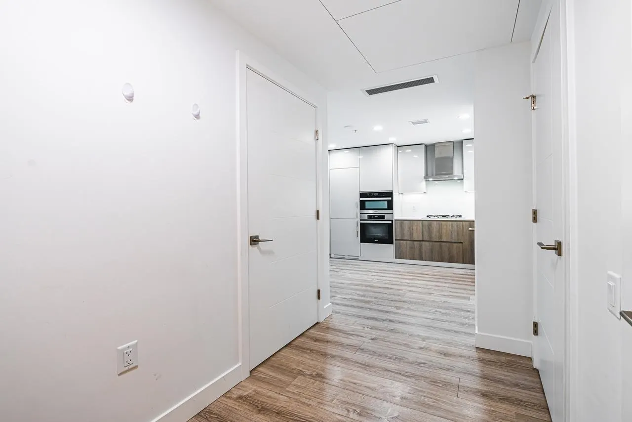 2309 6511 Sussex Avenue