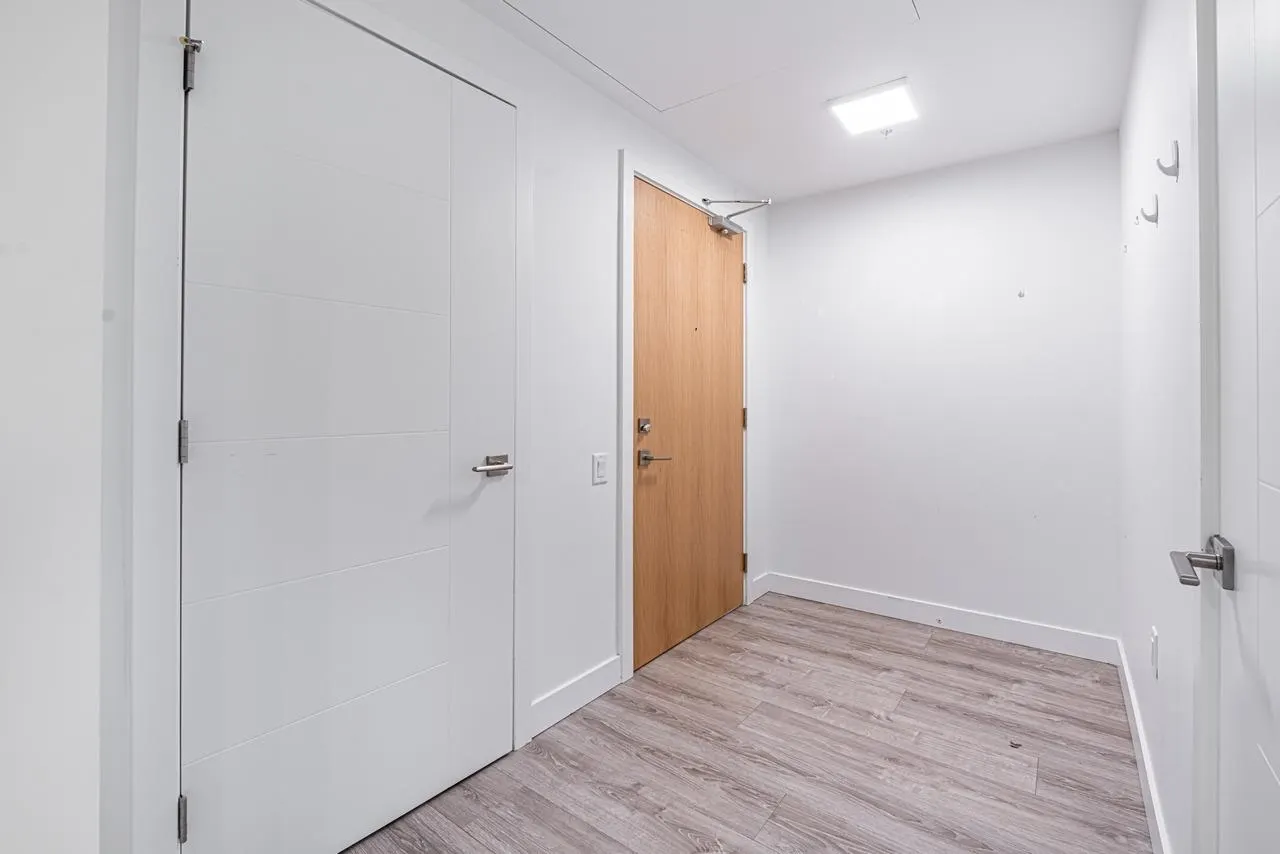 2309 6511 Sussex Avenue