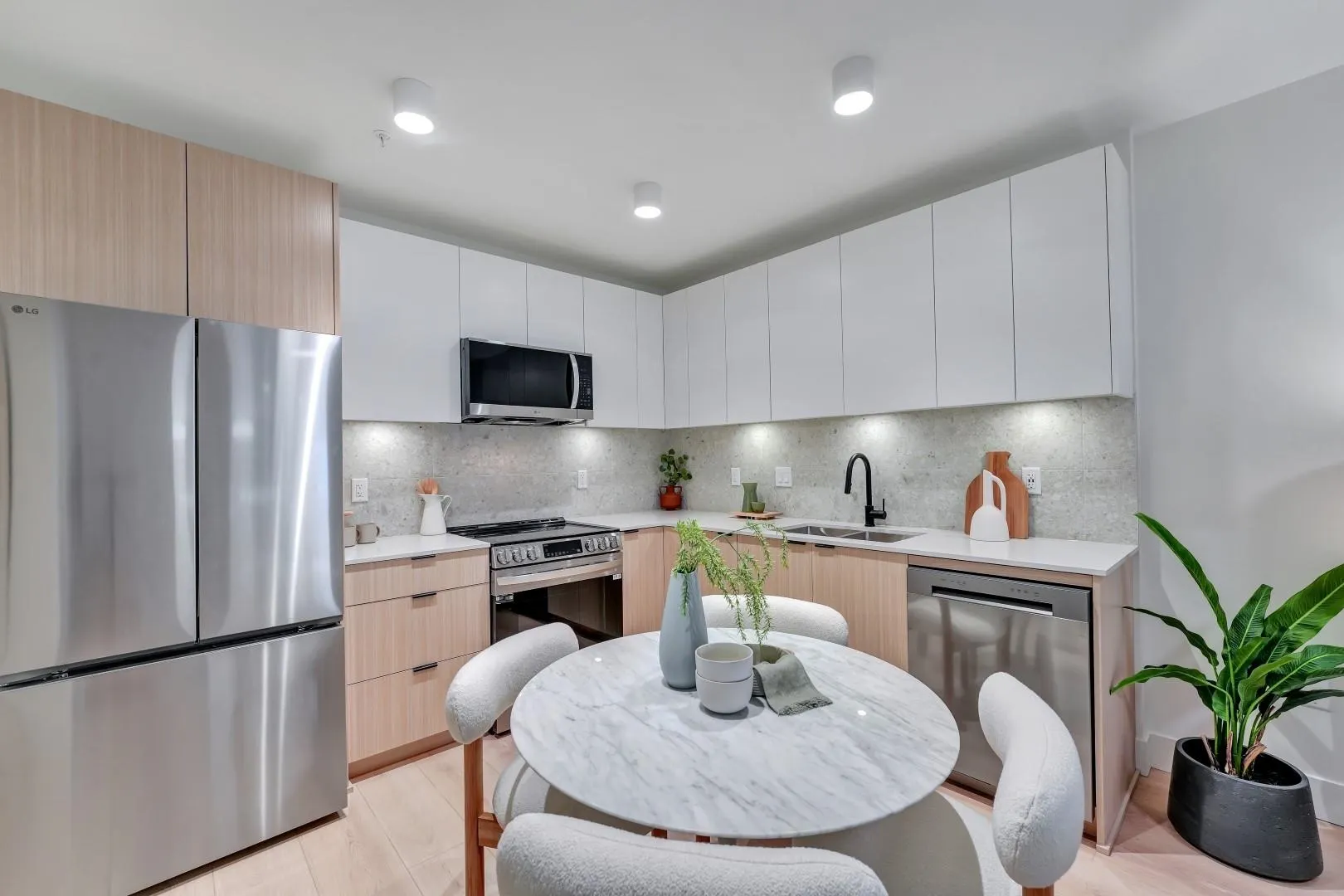 B206 5360 204th Street