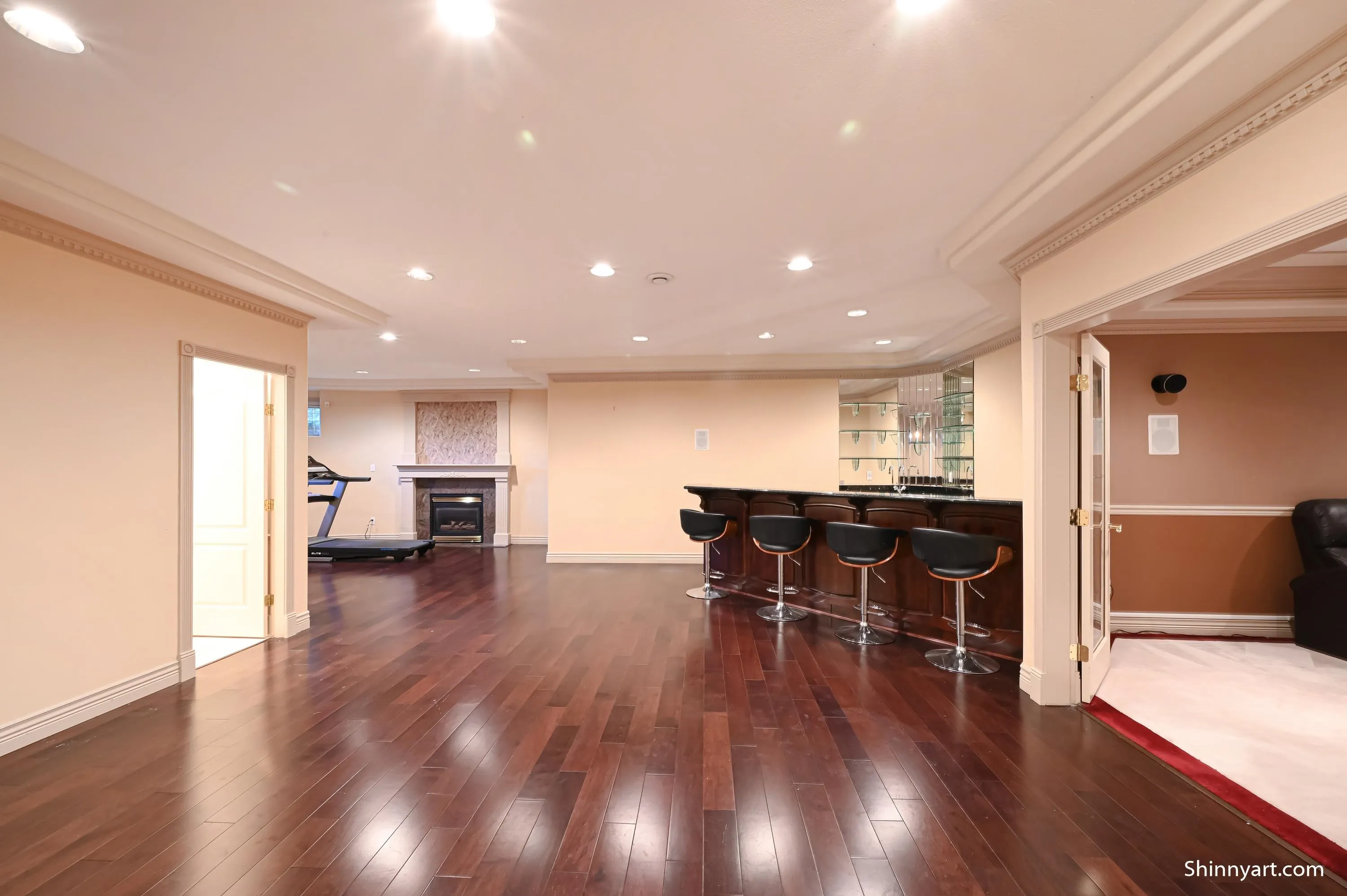 3063 Plateau Boulevard