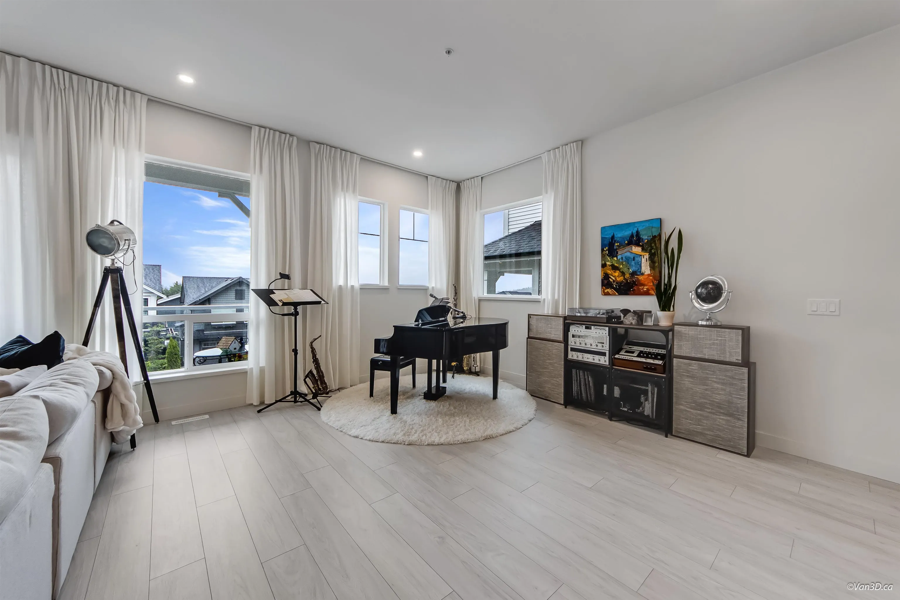 14046 Mier Drive