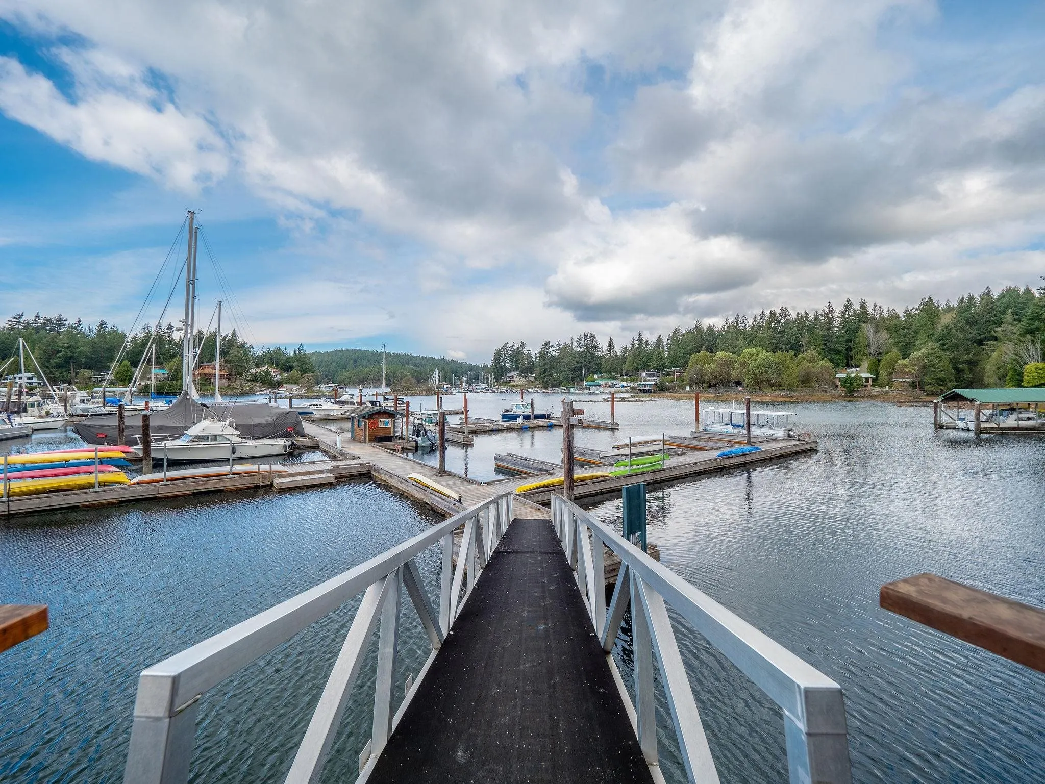 18D 12849 Lagoon Road