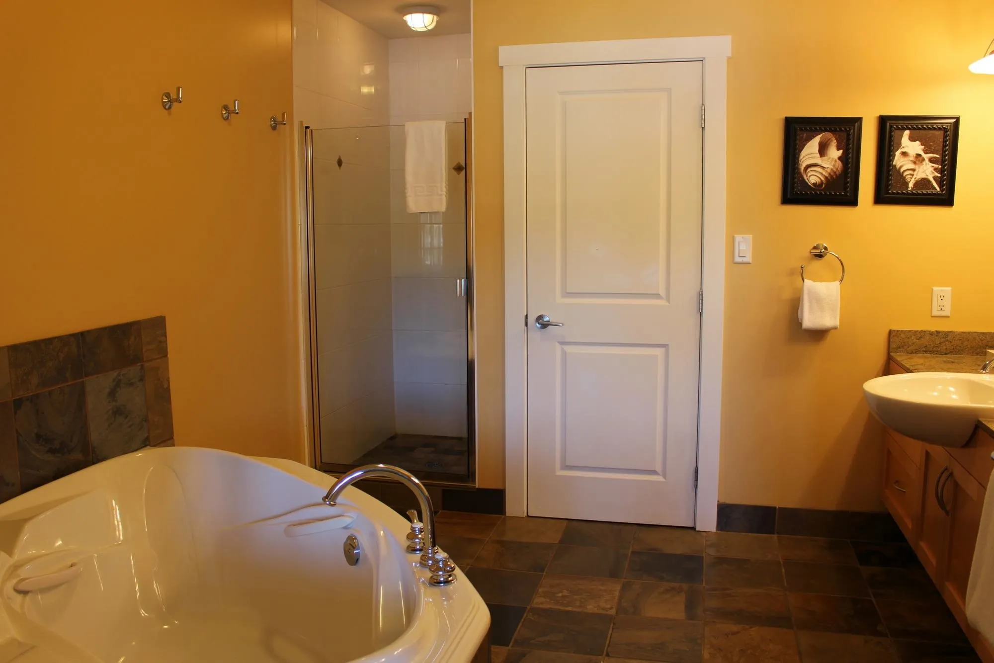 18D 12849 Lagoon Road