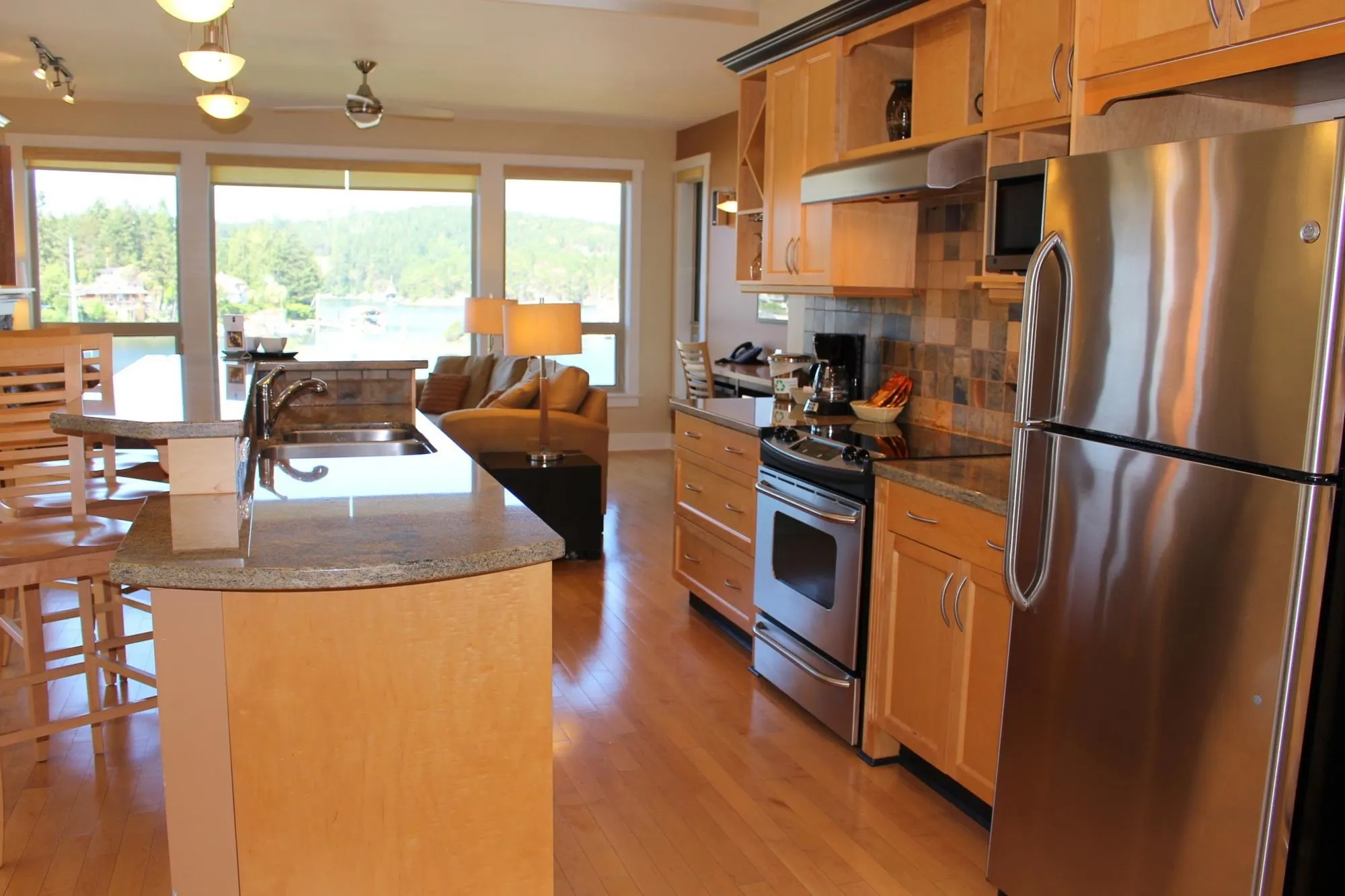 18D 12849 Lagoon Road