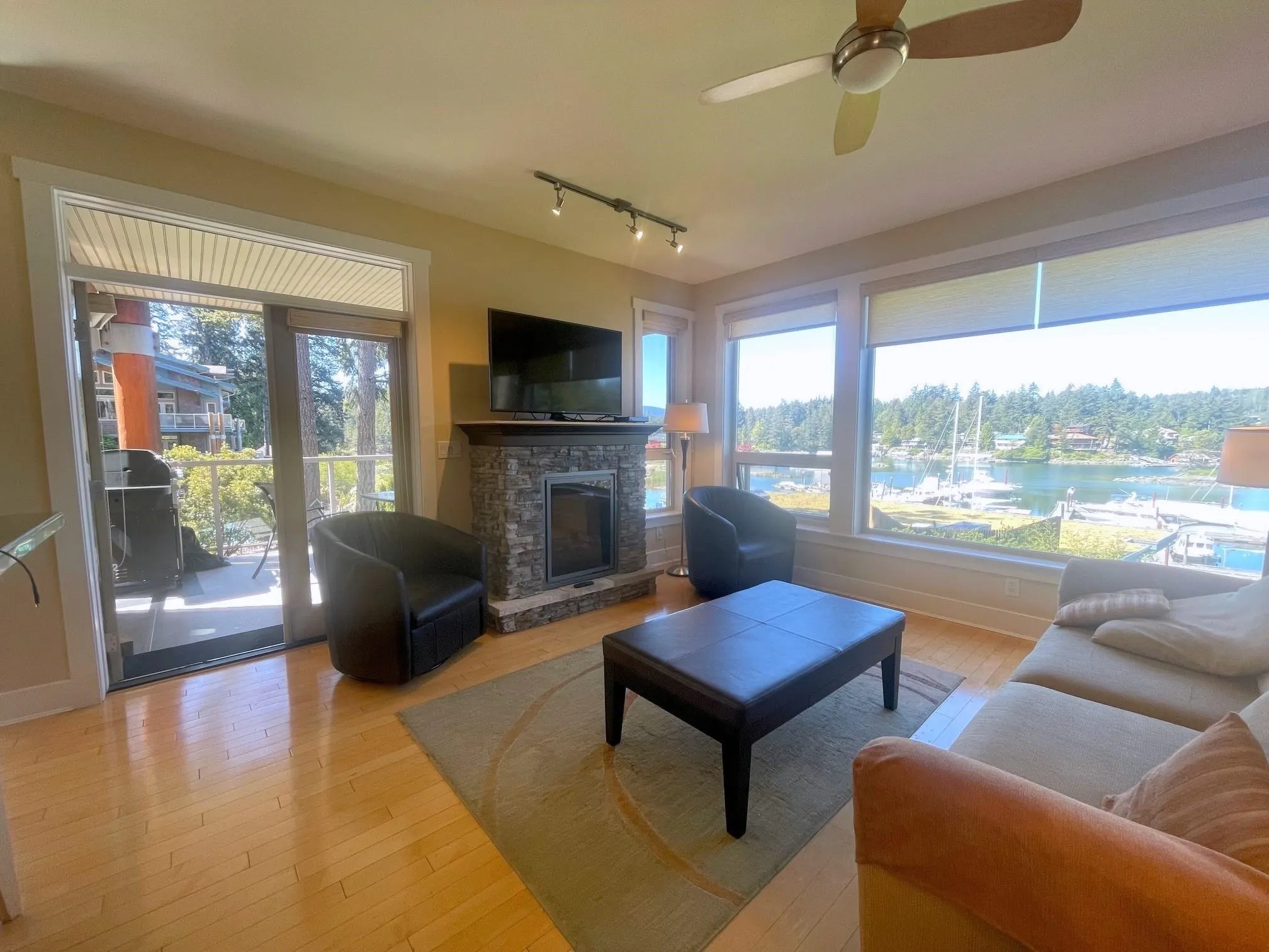 18D 12849 Lagoon Road
