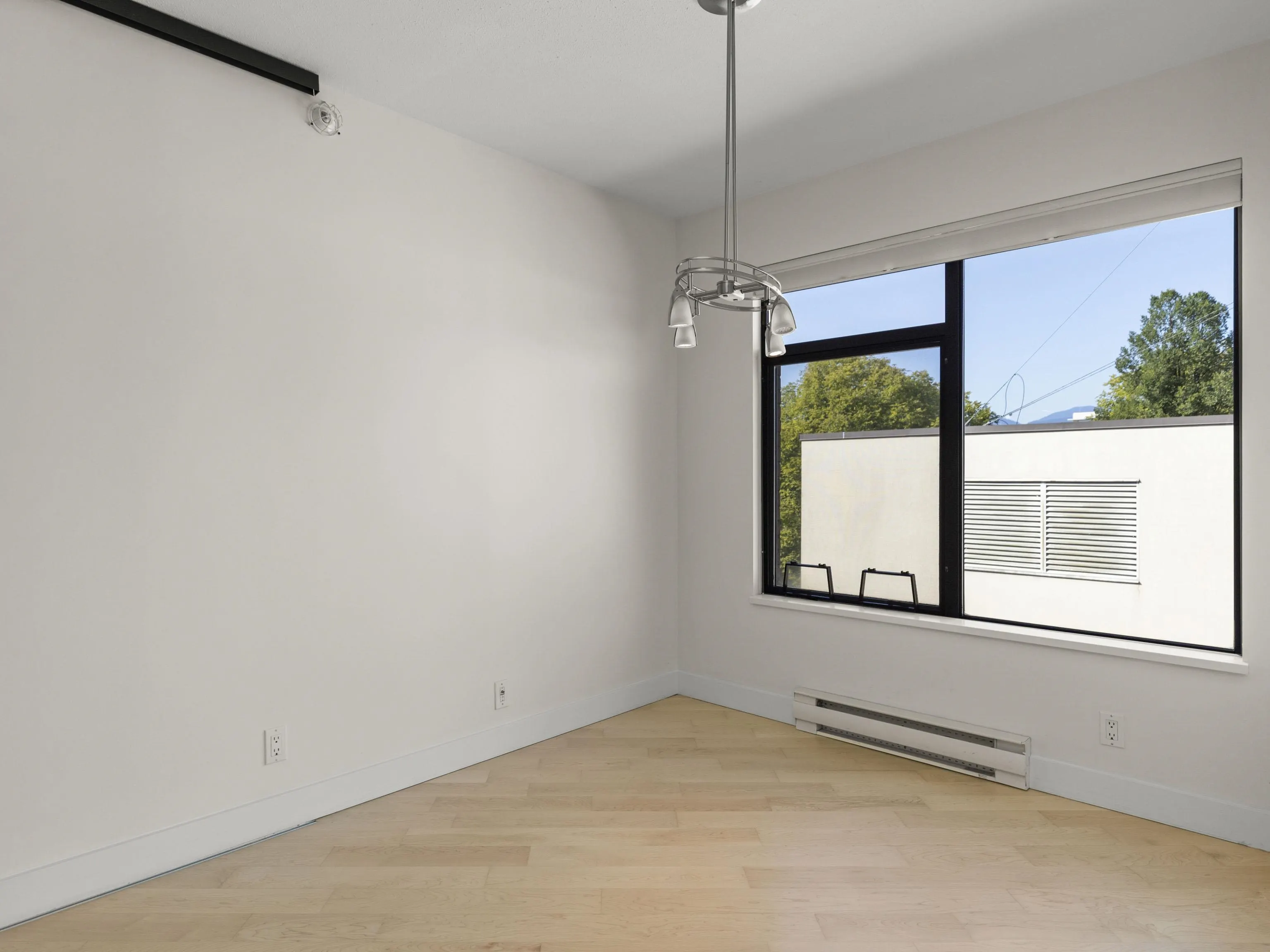 612 2228 Marstrand Avenue