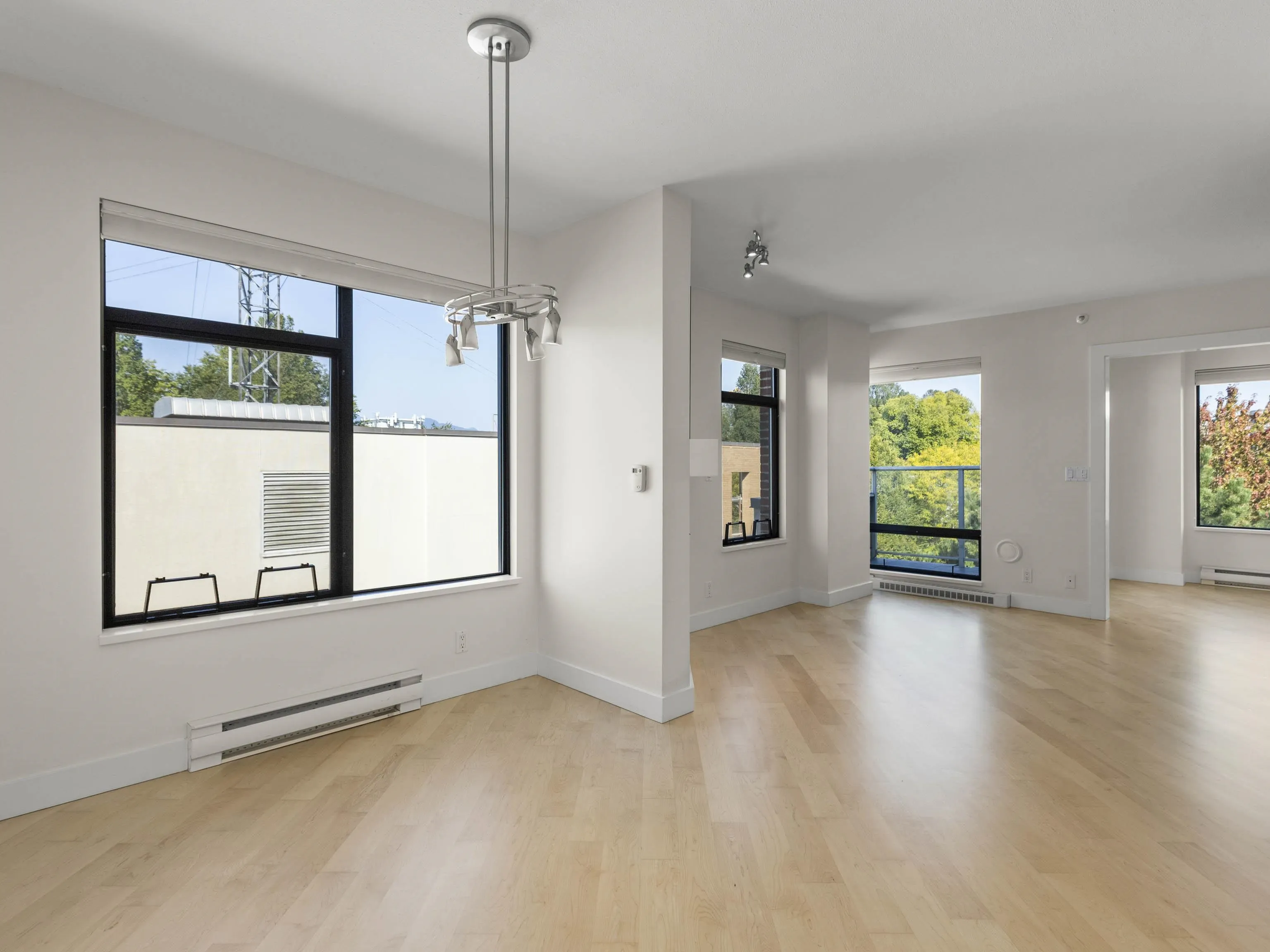 612 2228 Marstrand Avenue