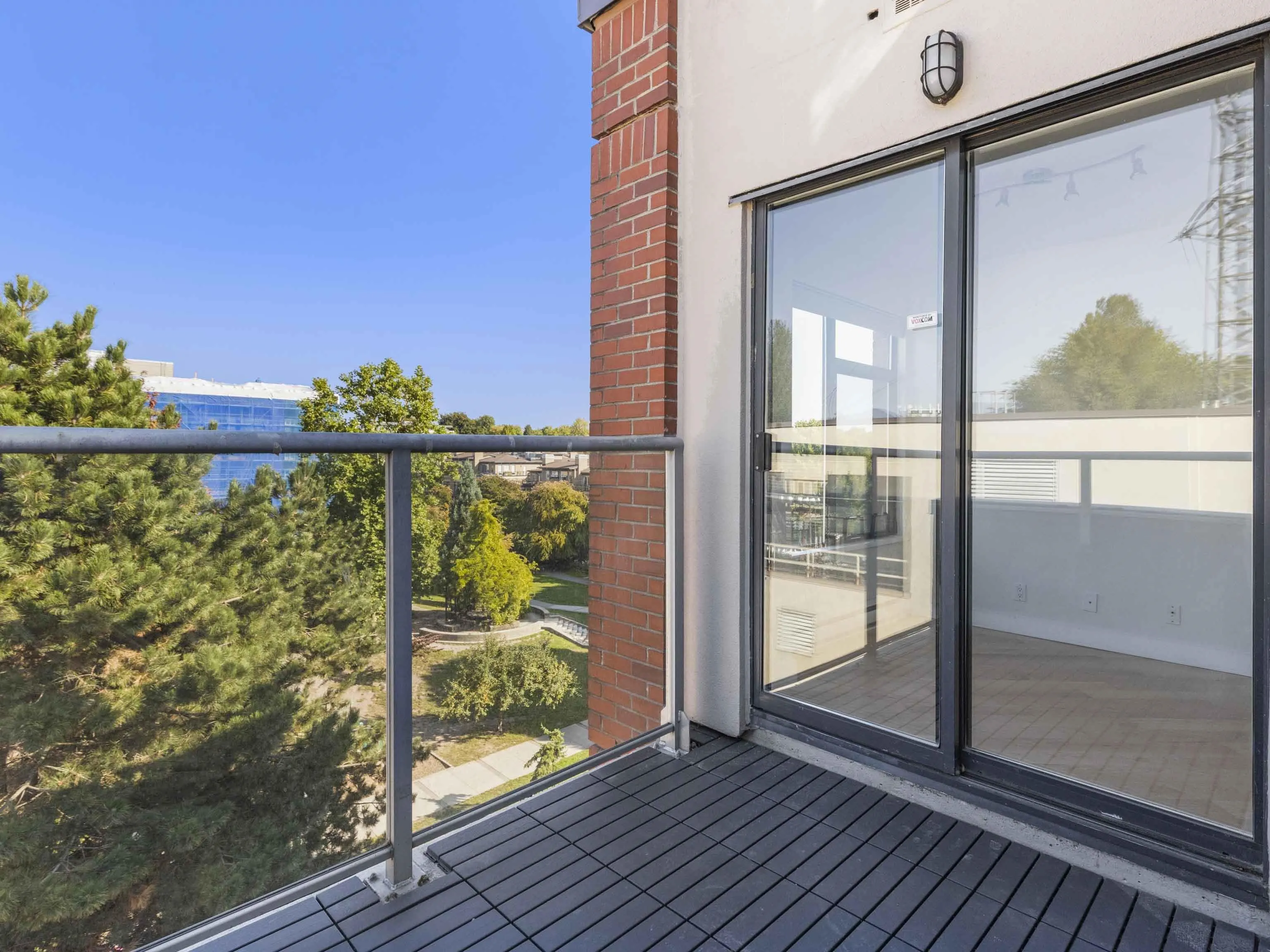 612 2228 Marstrand Avenue