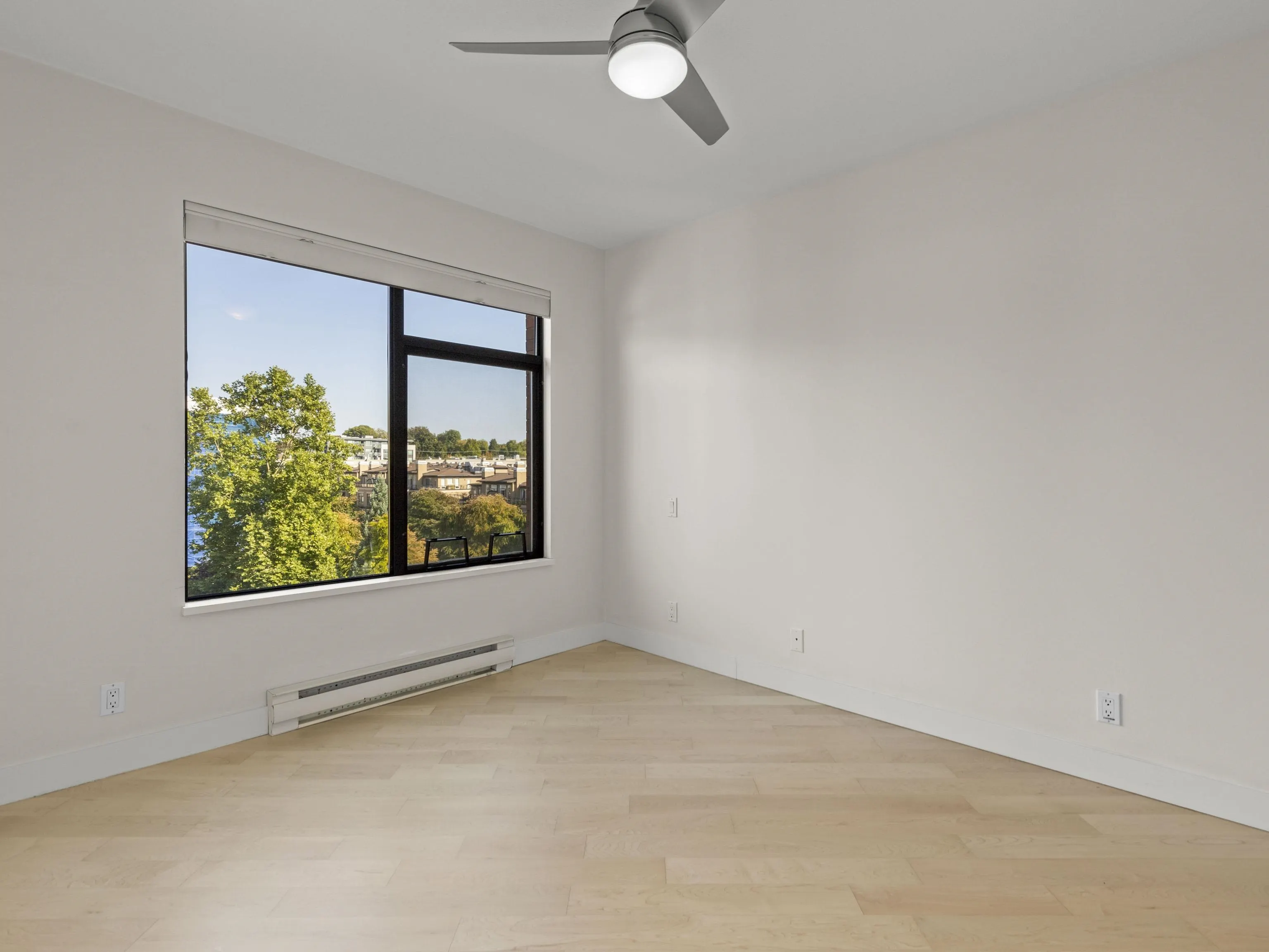 612 2228 Marstrand Avenue