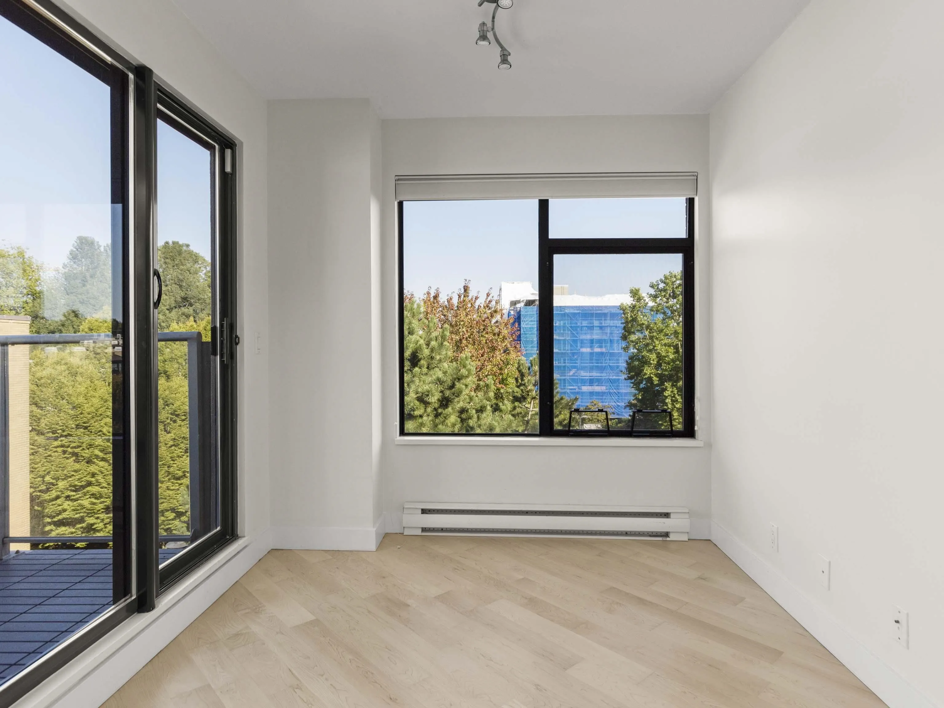 612 2228 Marstrand Avenue