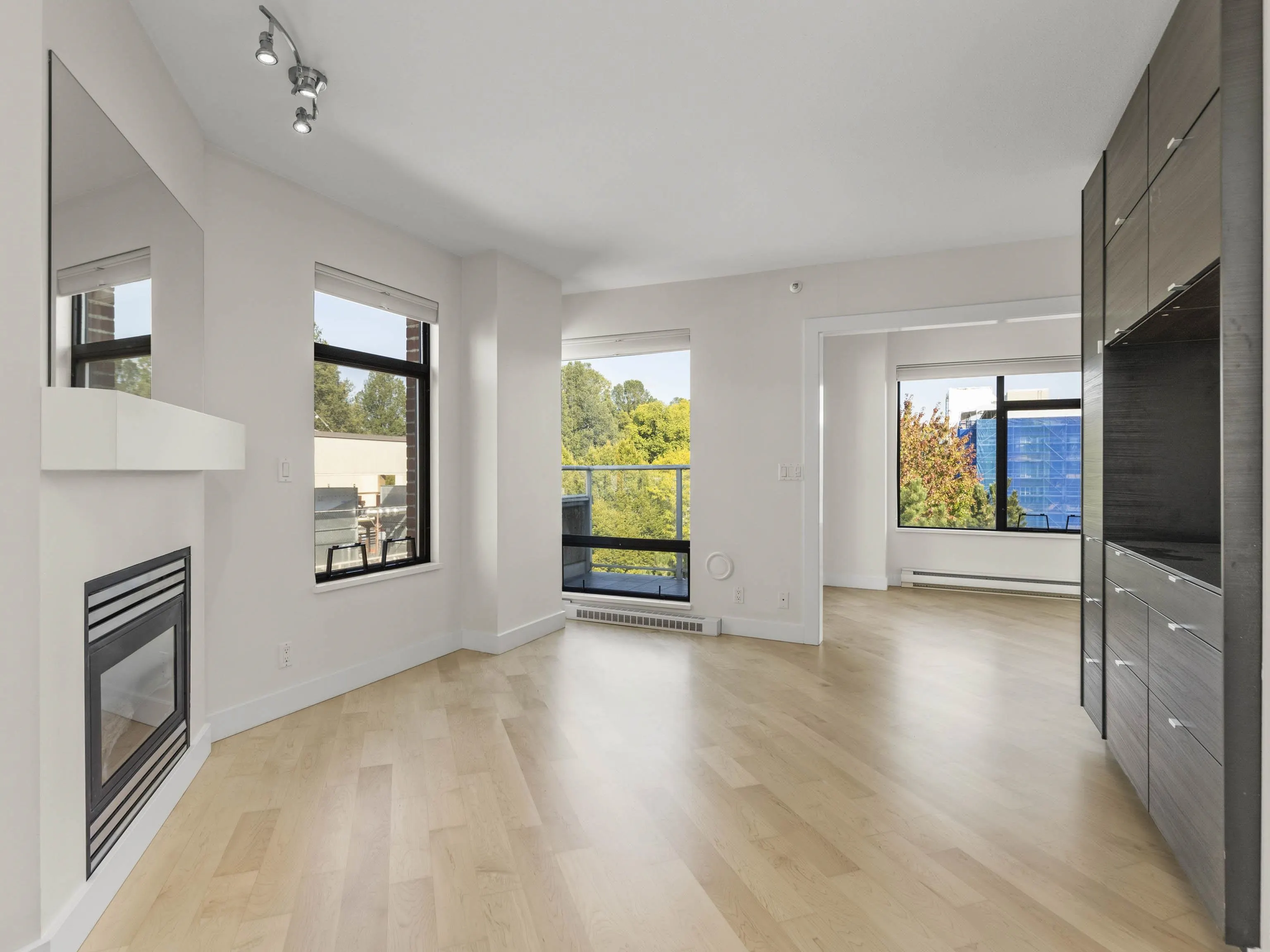 612 2228 Marstrand Avenue