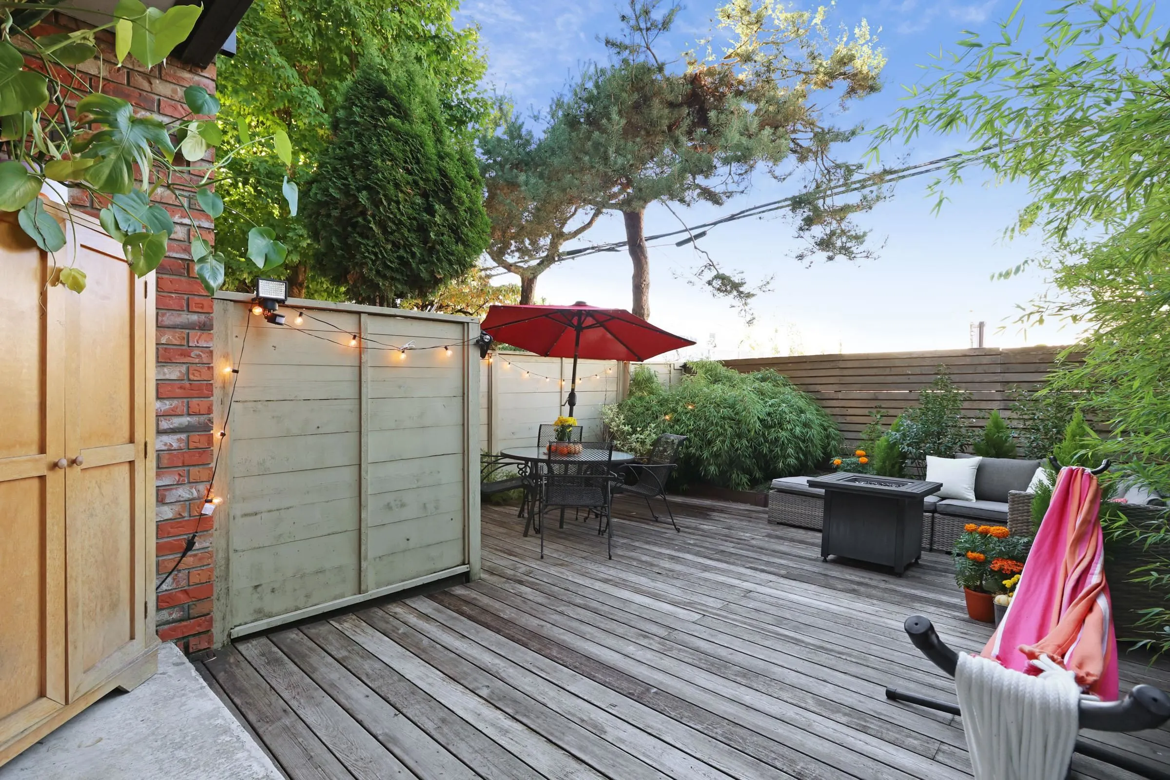 101 1933 W 5th Avenue