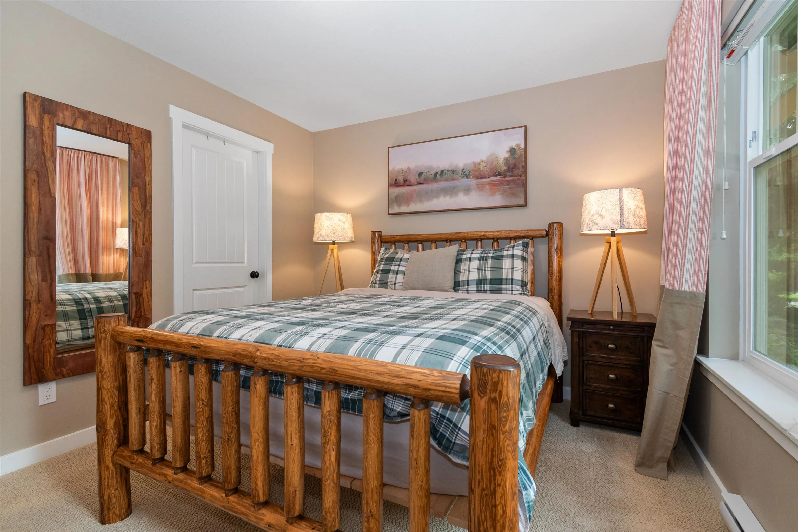 1820 Ravenwood Trail