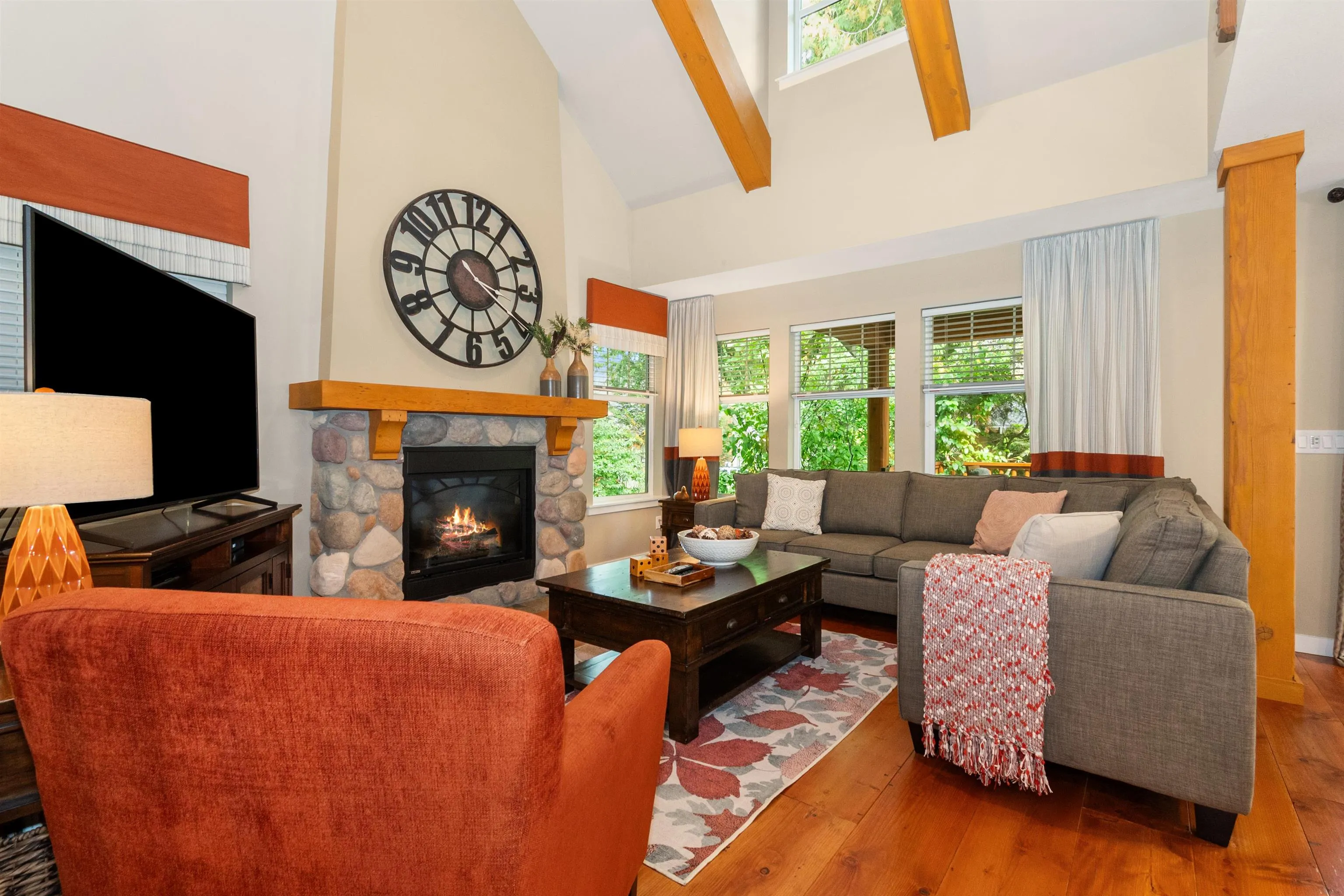 1820 Ravenwood Trail