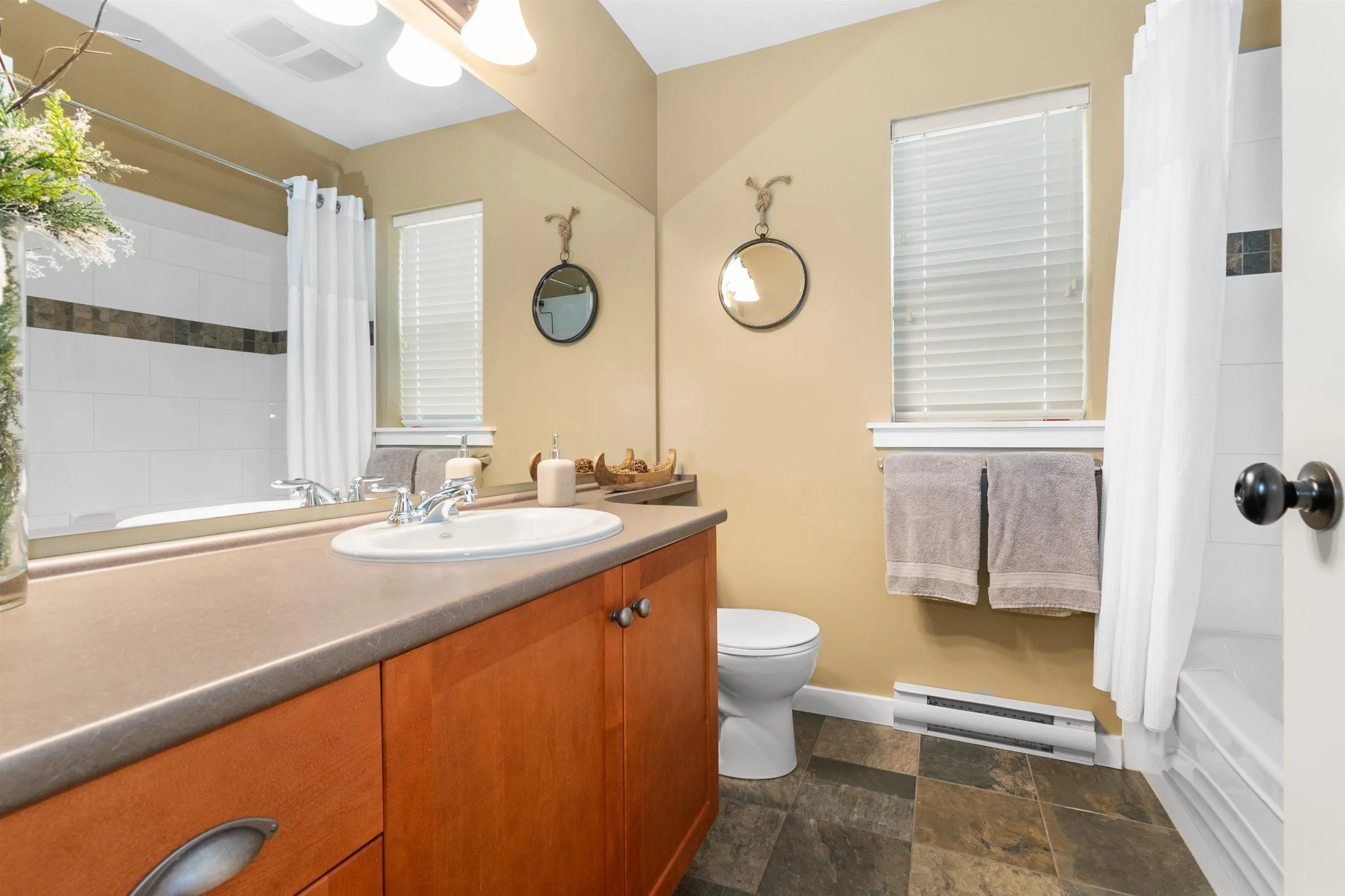 1820 Ravenwood Trail
