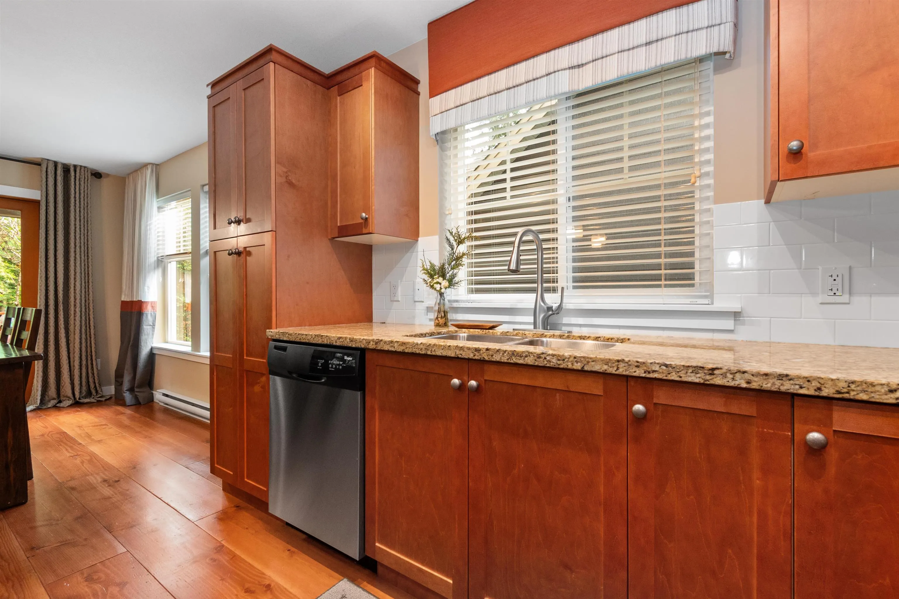 1820 Ravenwood Trail