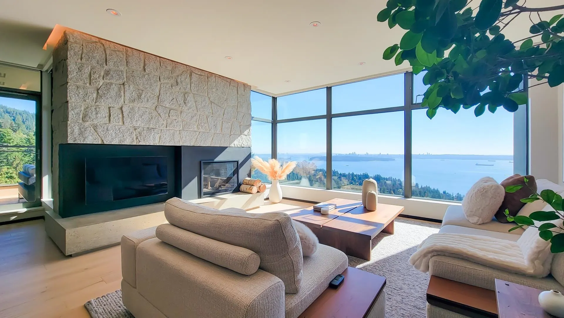 1201 3315 Cypress Place