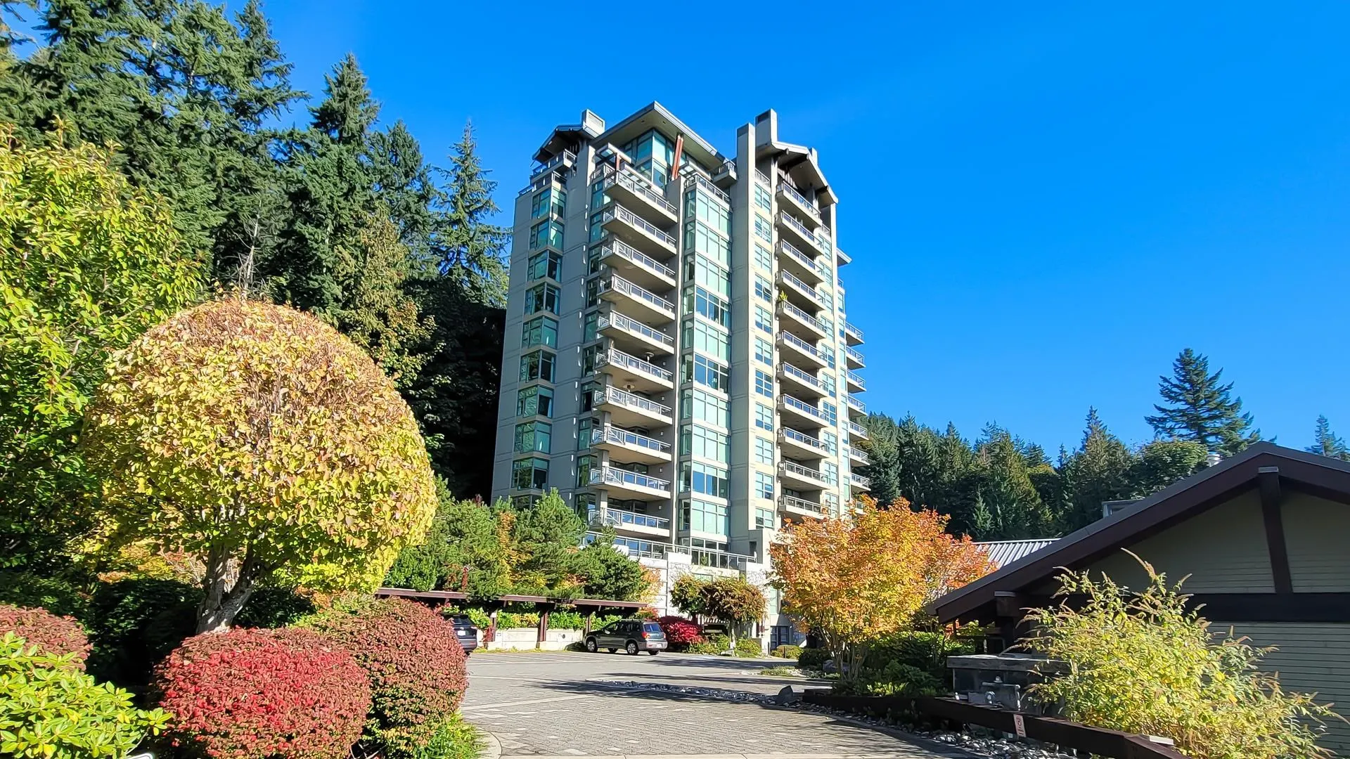 1201 3315 Cypress Place