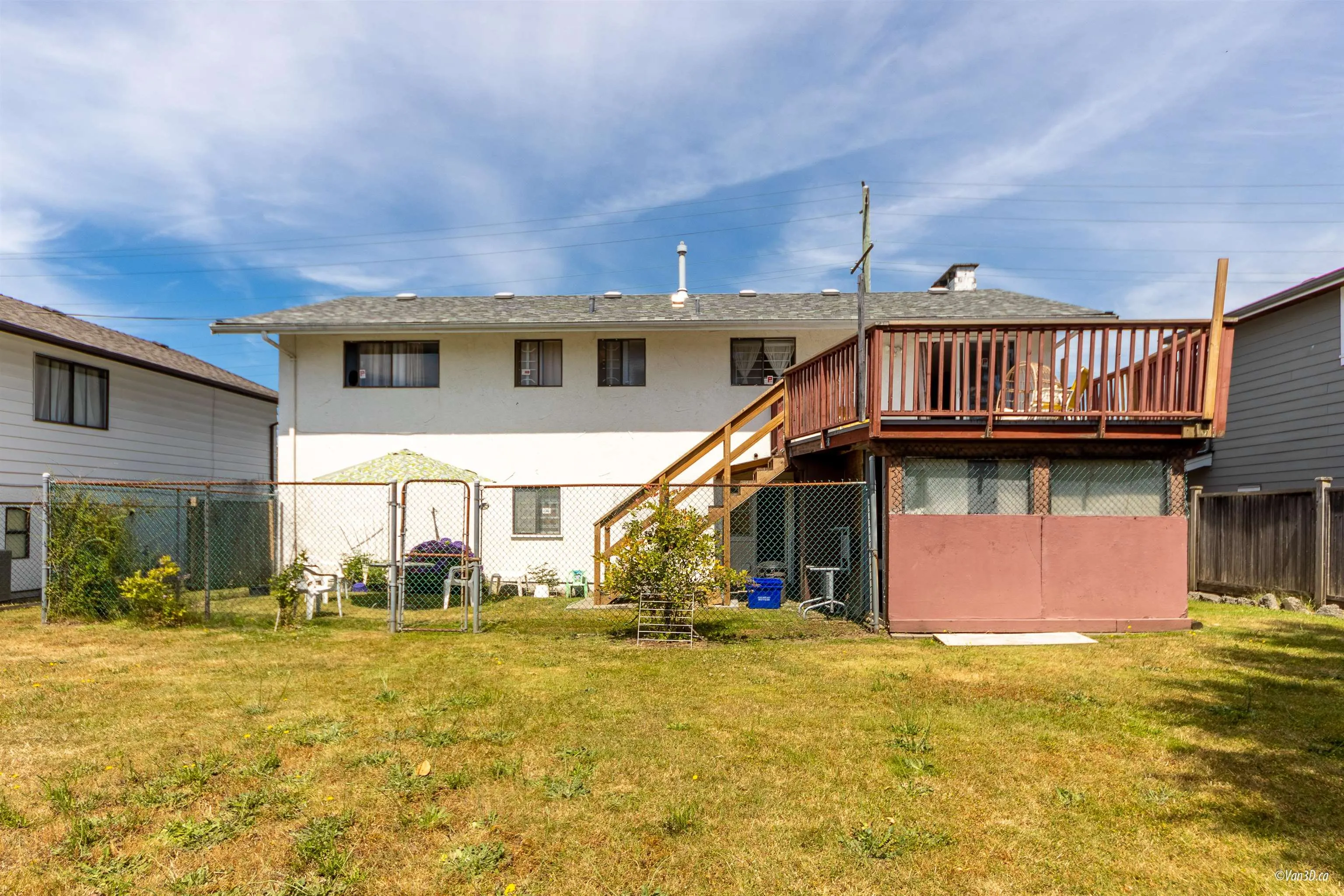 1632 Como Lake Avenue