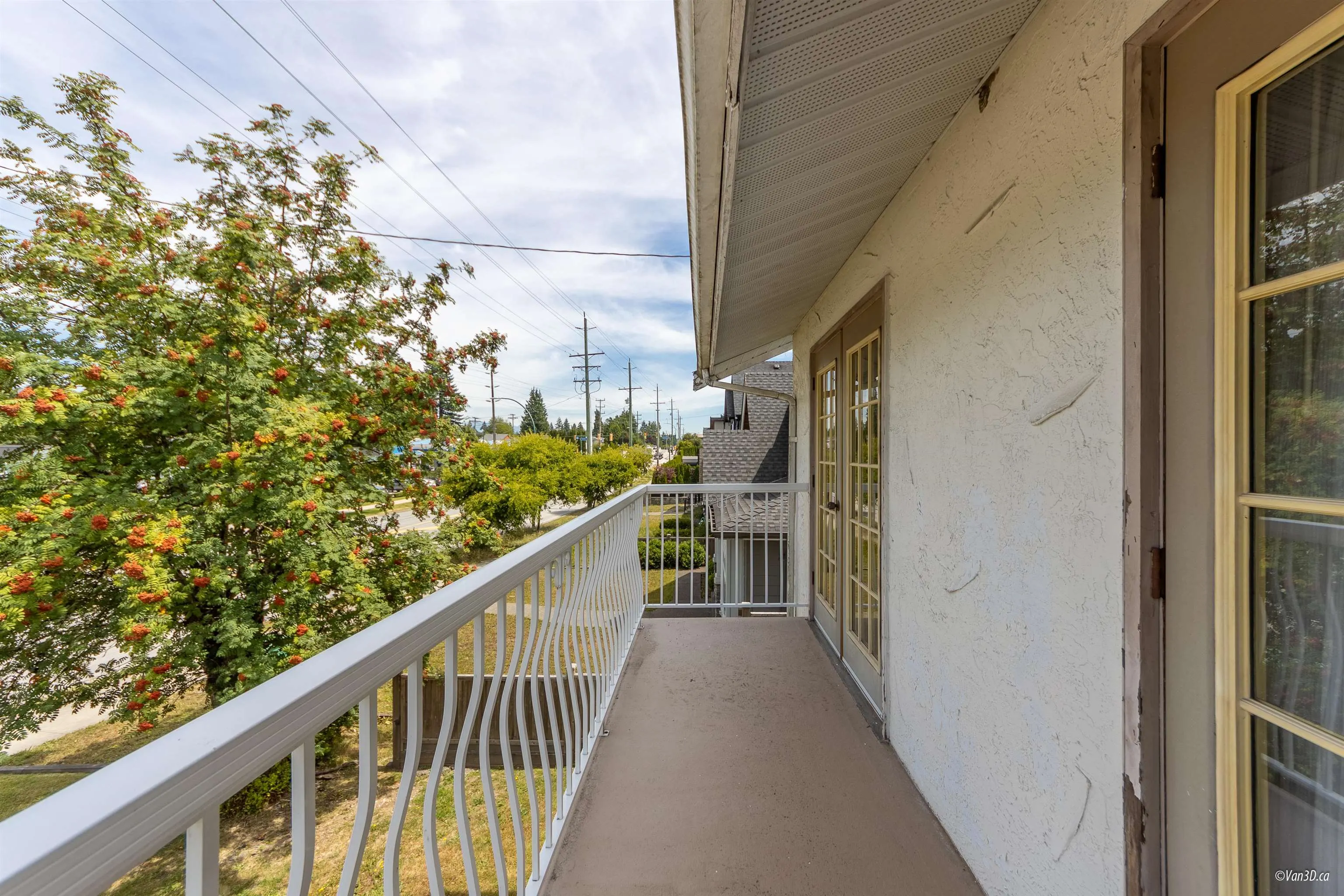 1632 Como Lake Avenue