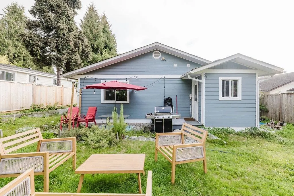 765 Cascade Crescent