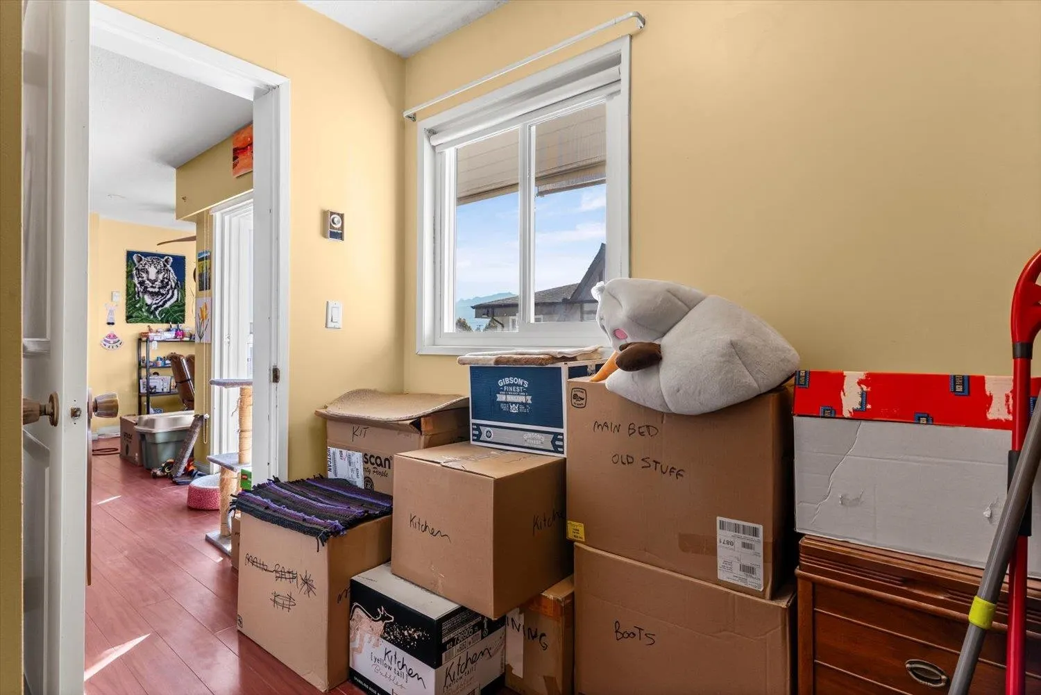 203 9516 Rotary Street