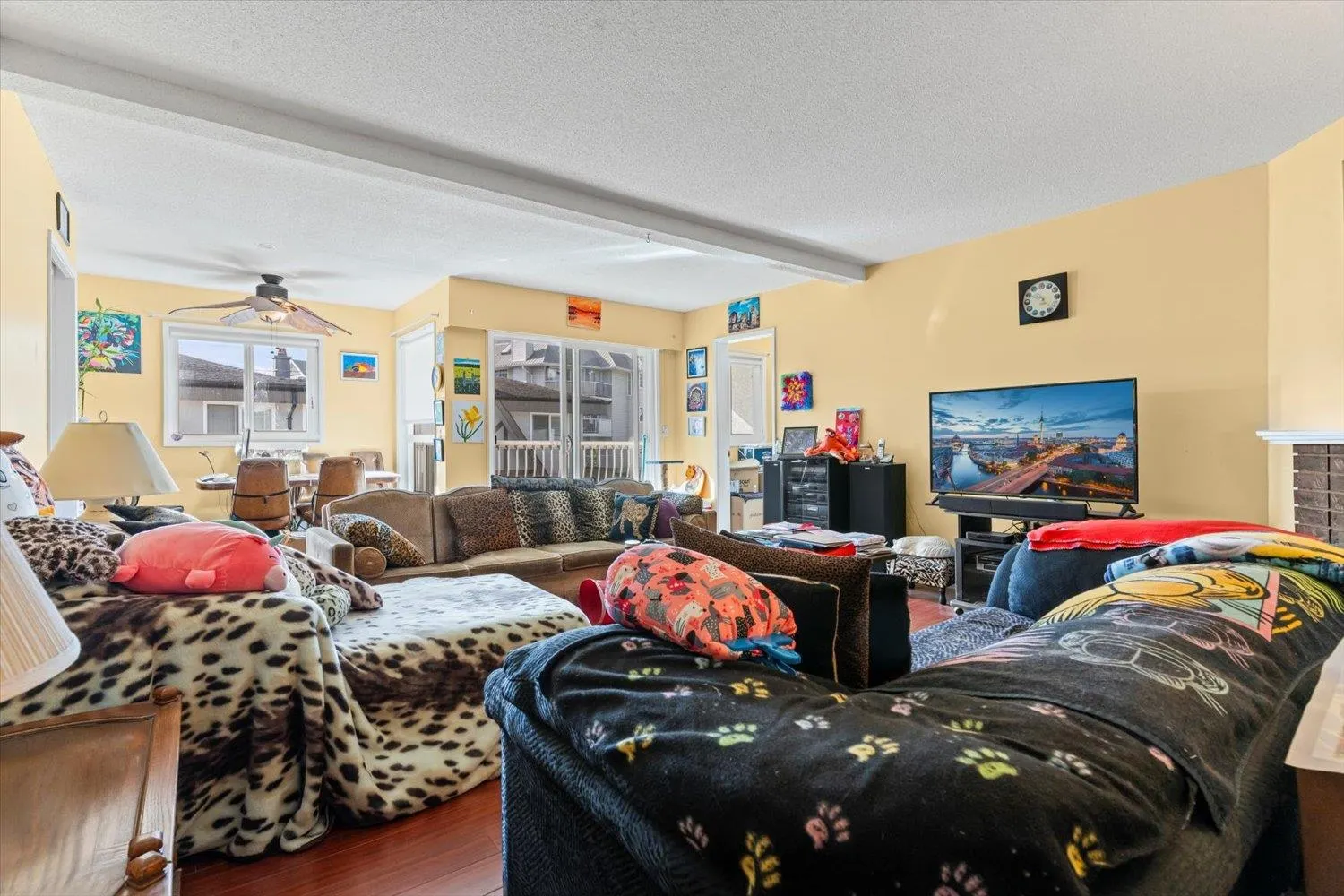 203 9516 Rotary Street