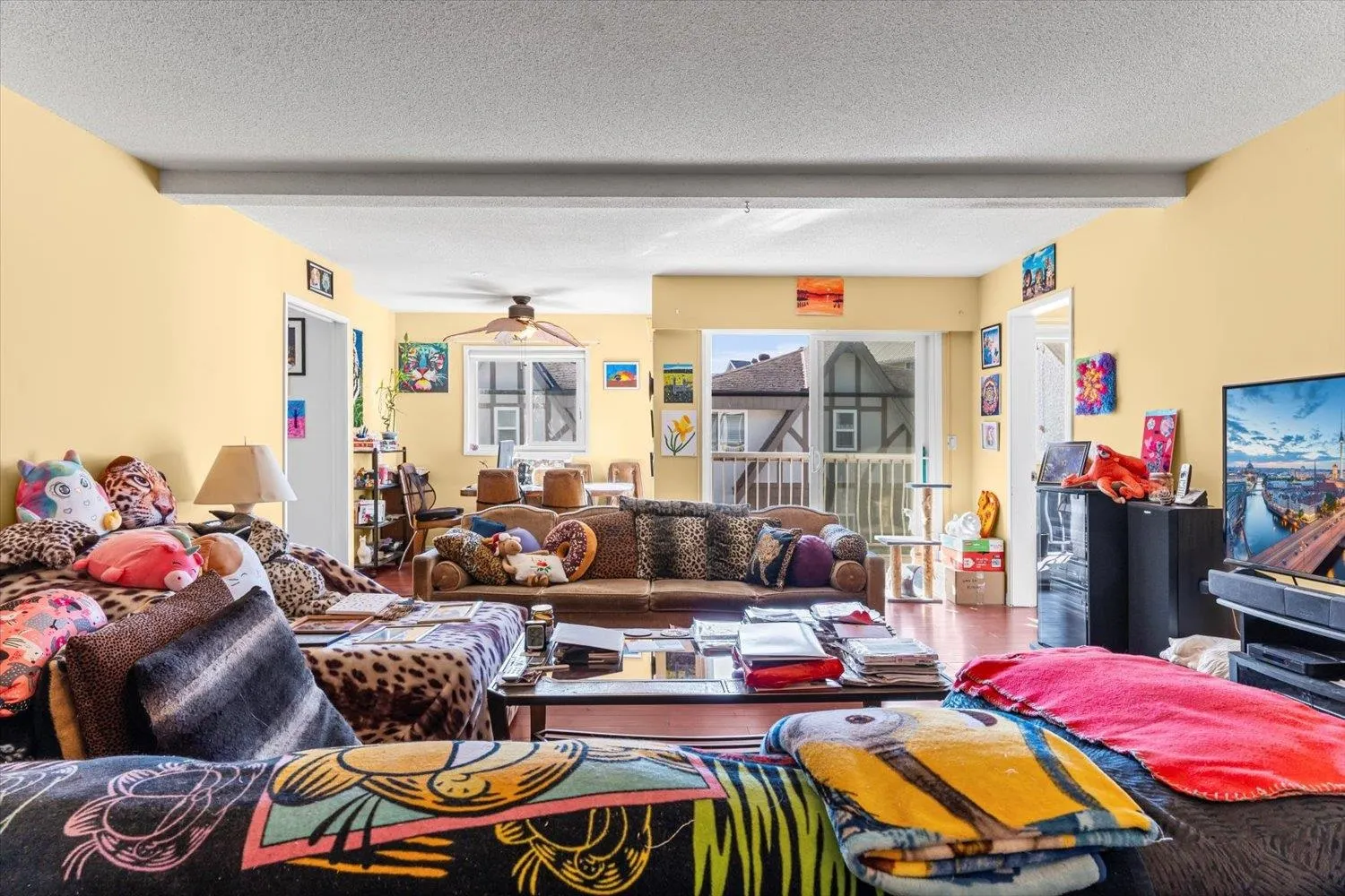 203 9516 Rotary Street