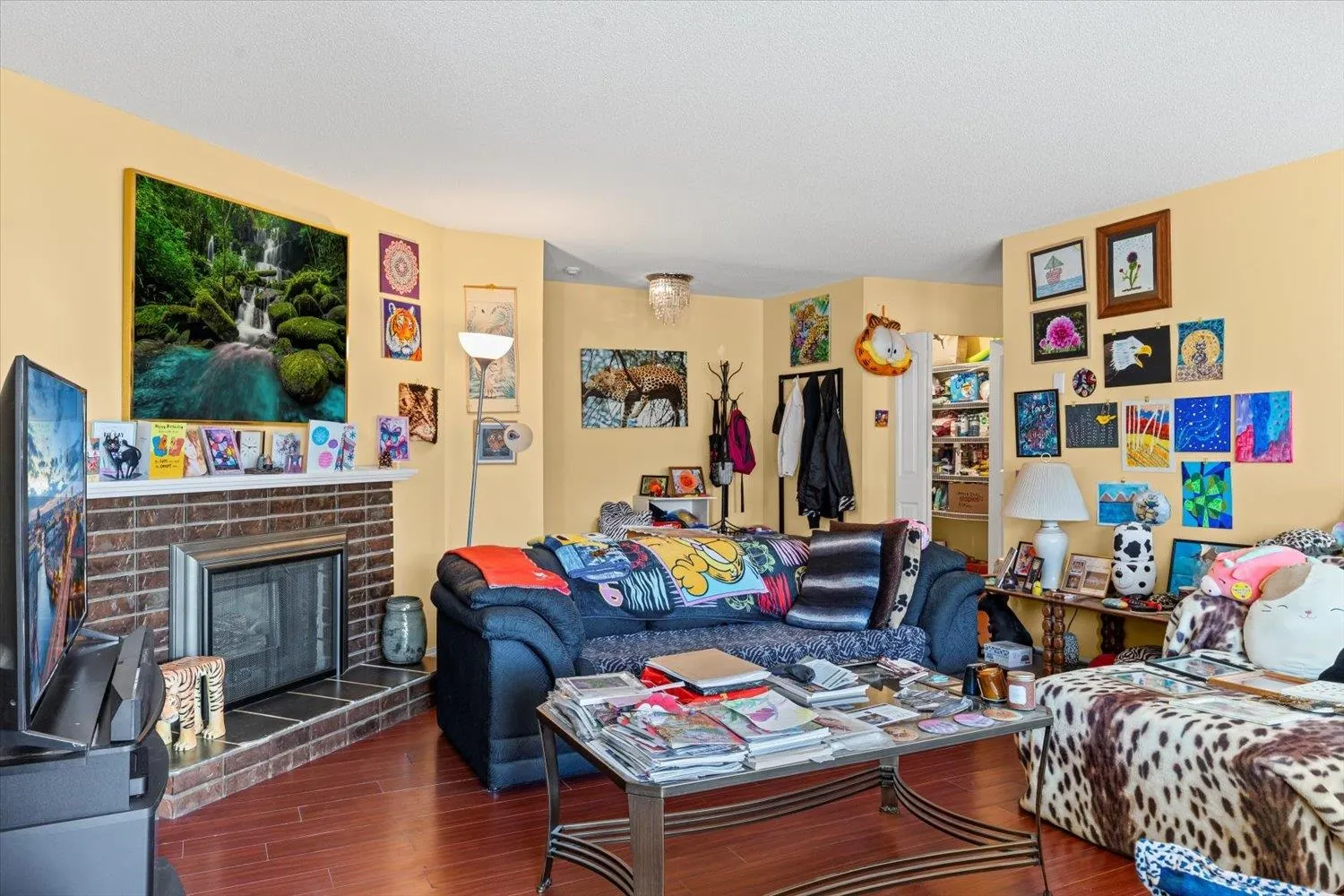 203 9516 Rotary Street