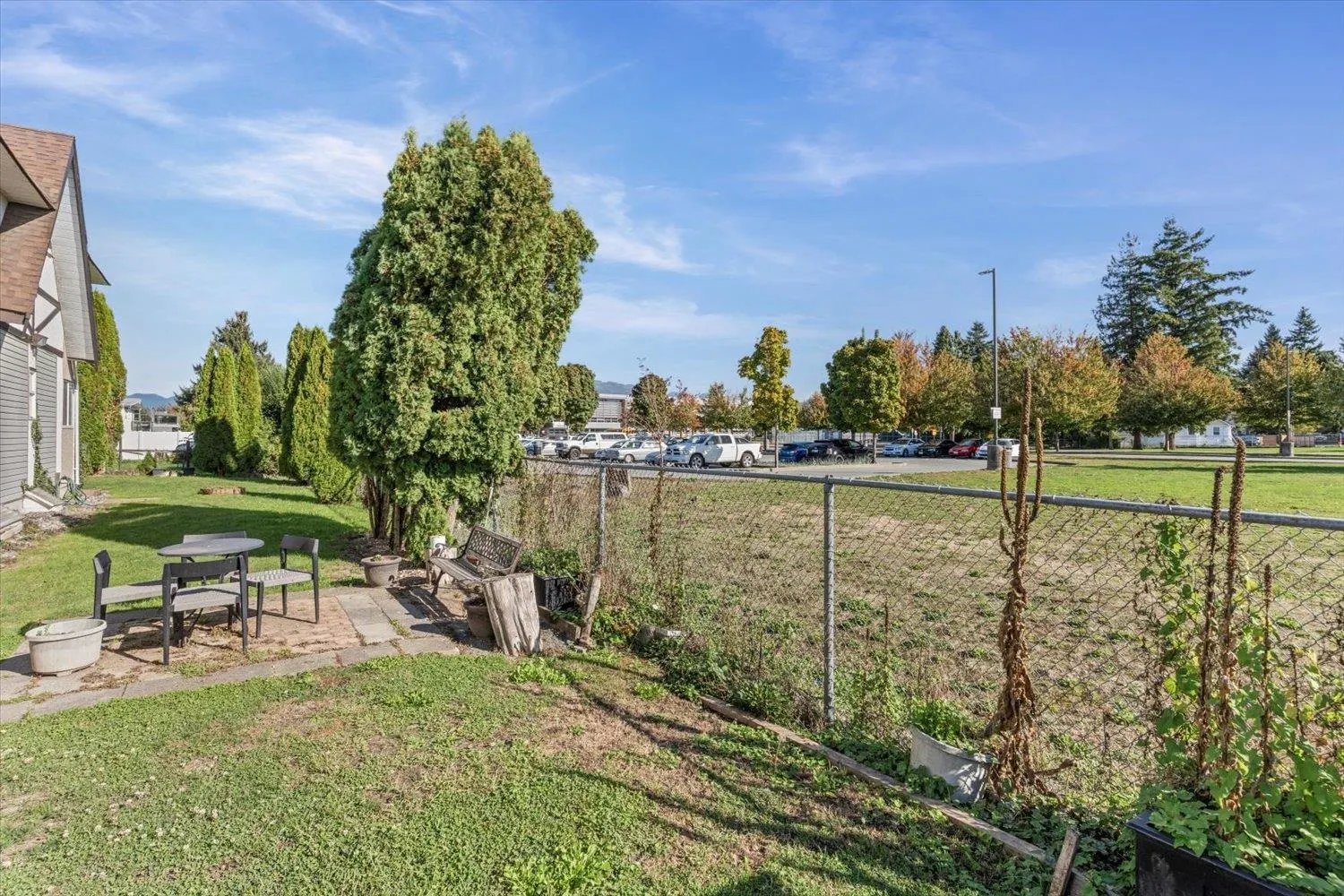 203 9516 Rotary Street