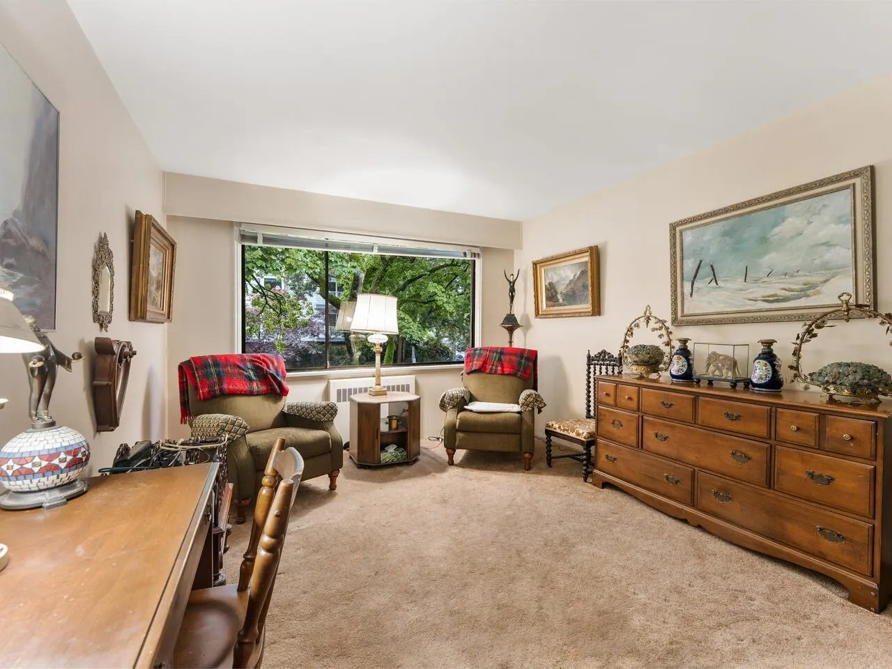 201 1695 W 10th Avenue