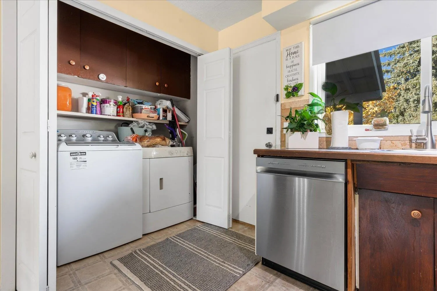 9395 Carleton Street