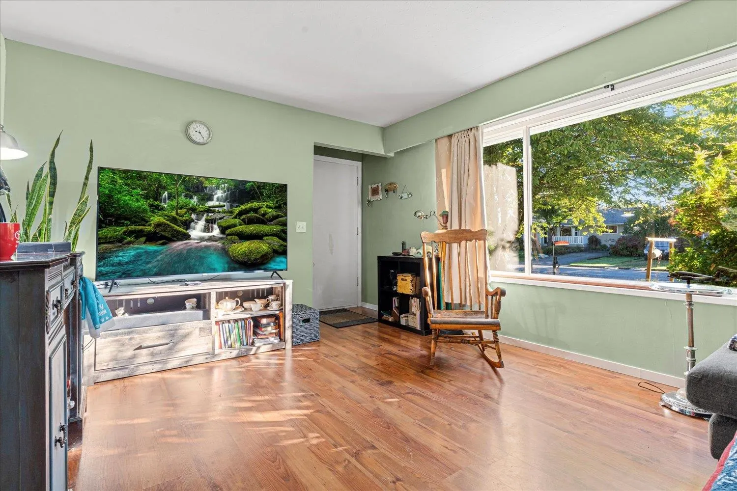 9395 Carleton Street