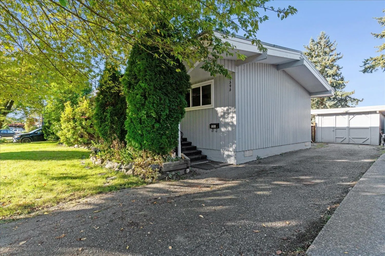 9395 Carleton Street