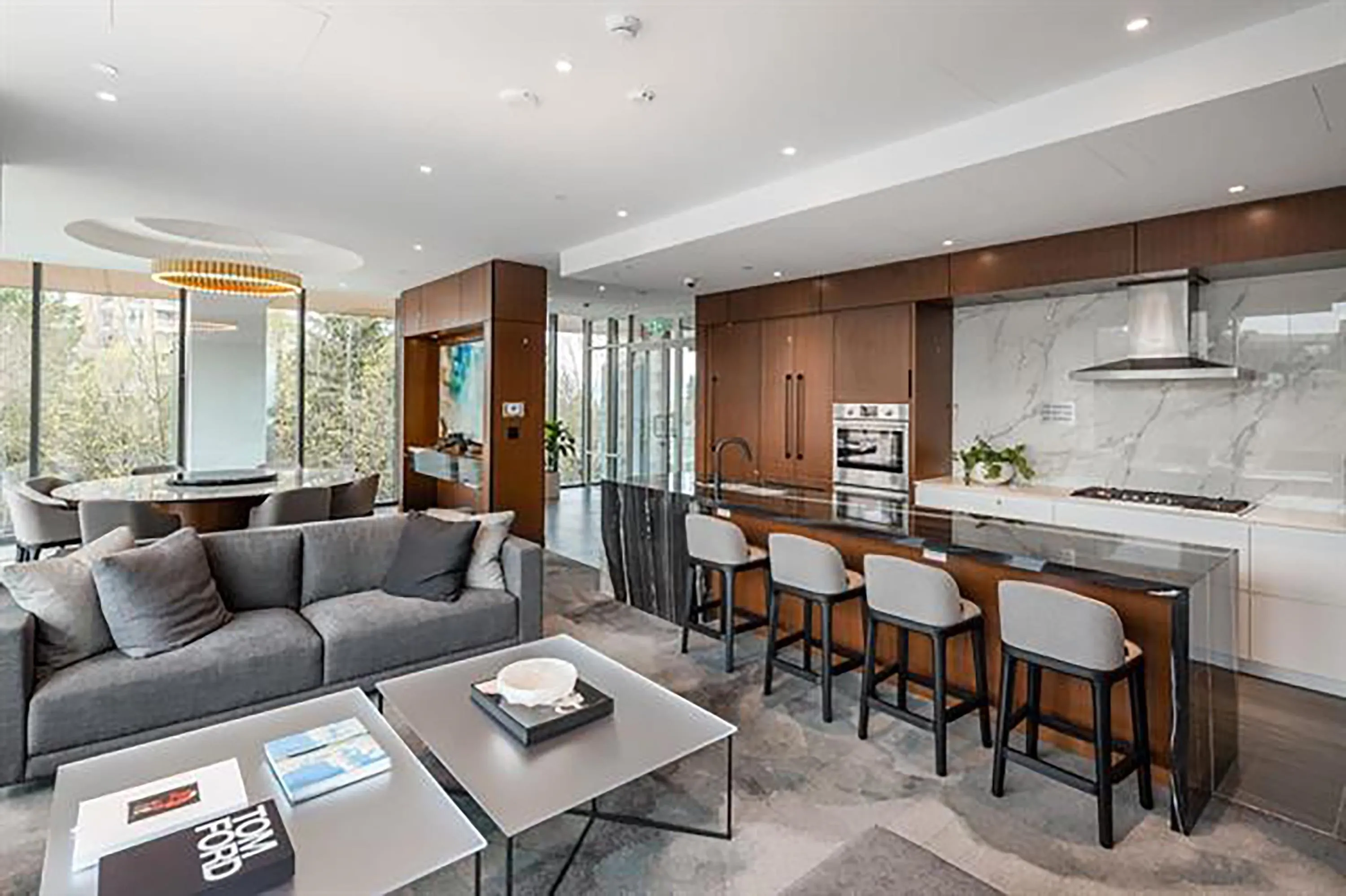 1407 4711 Hazel Street