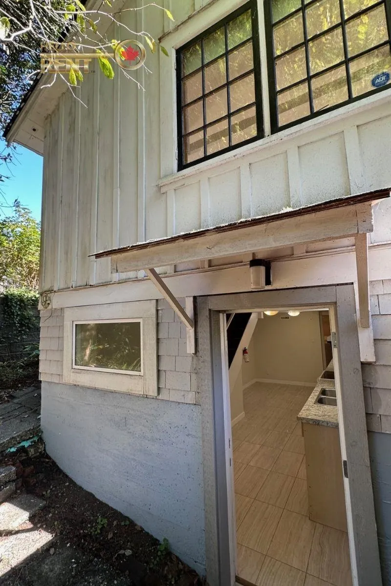 3009 St. Andrews Avenue