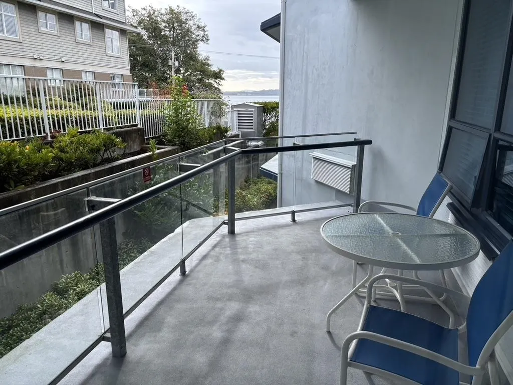 209 15611 Marine Drive
