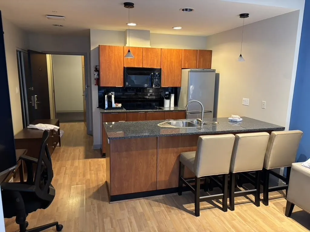 209 15611 Marine Drive