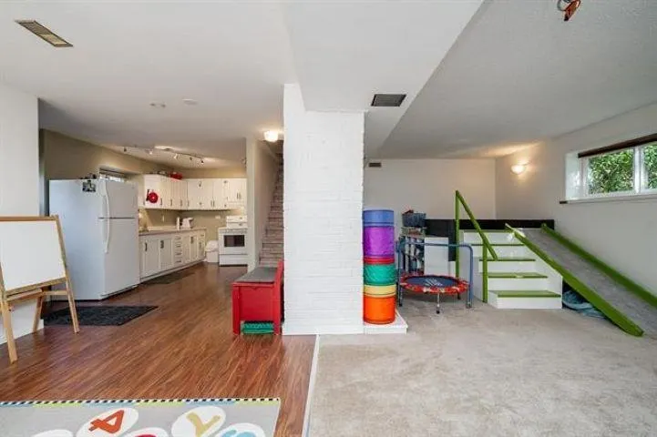 845 Smith Avenue