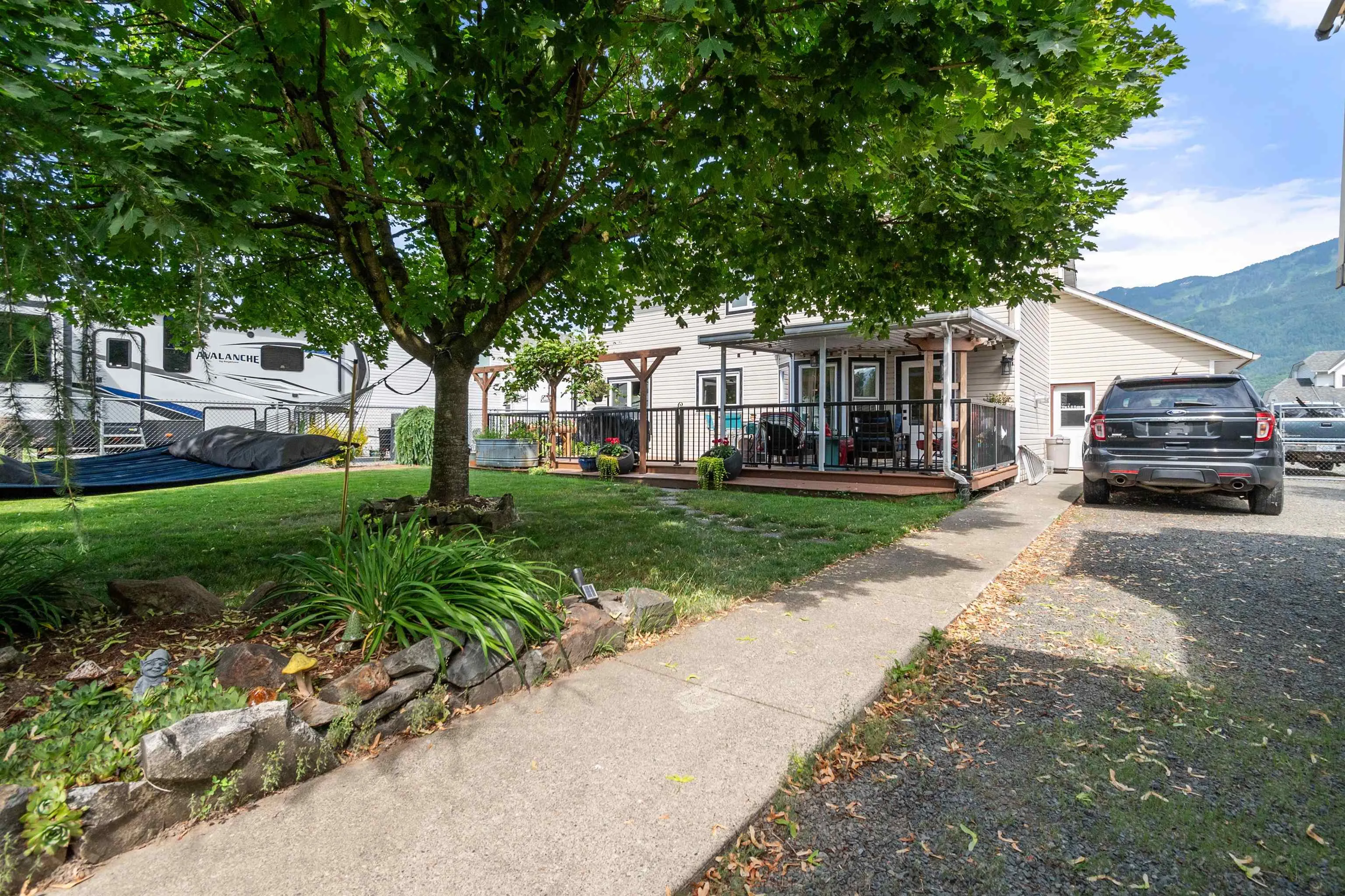 9445 Rosepark Place