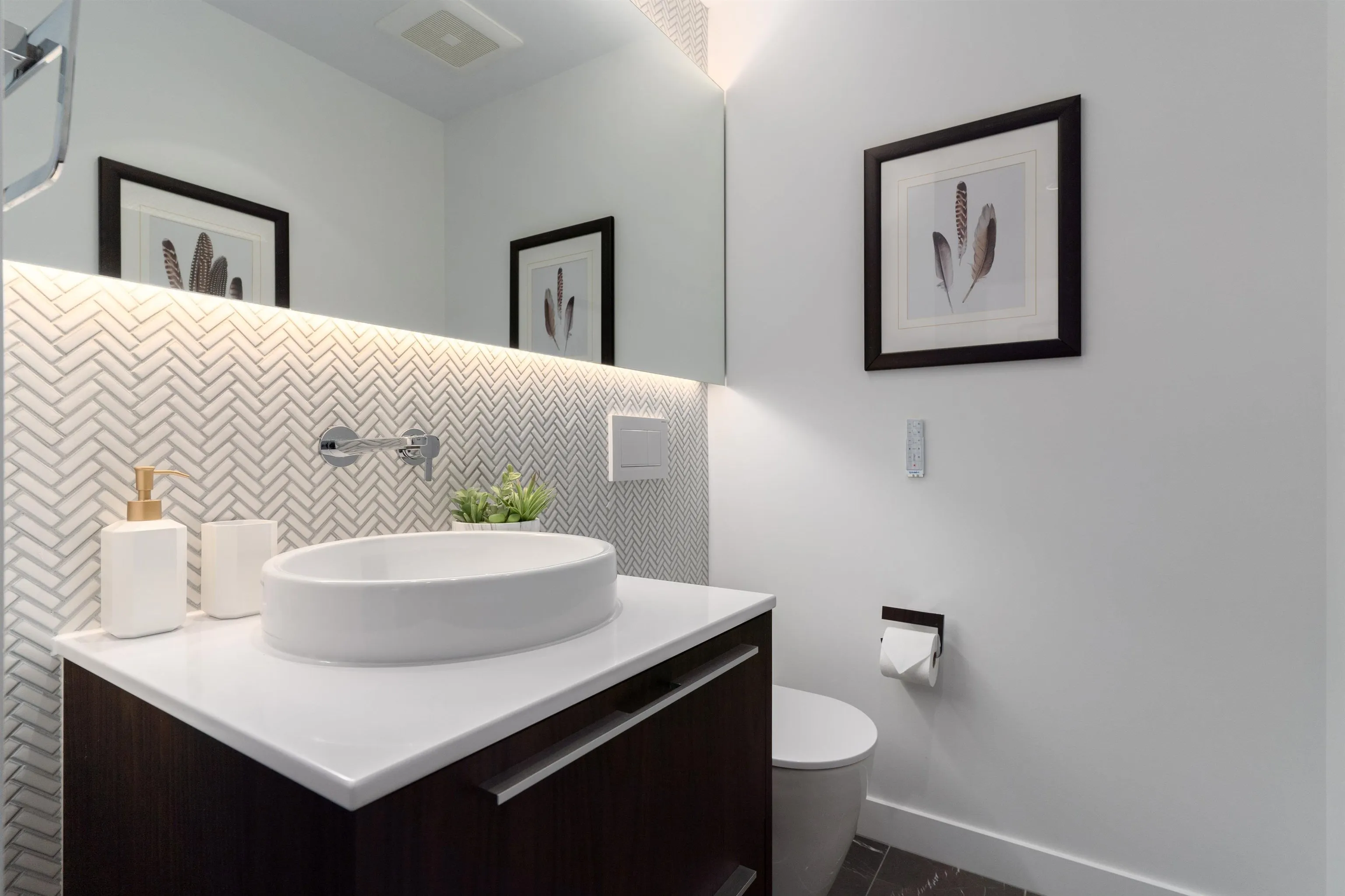 1205 6622 Pearson Way