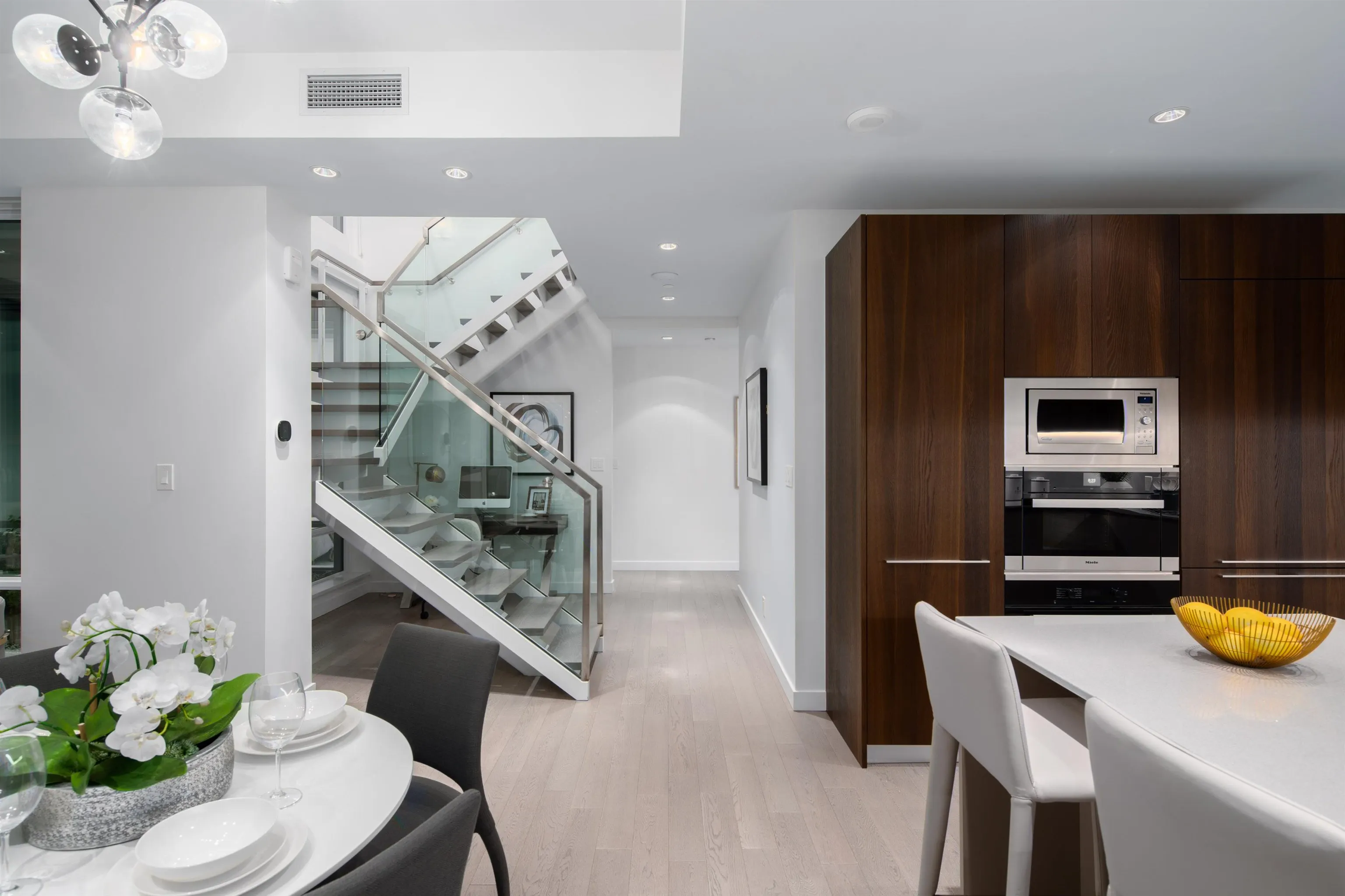 1205 6622 Pearson Way