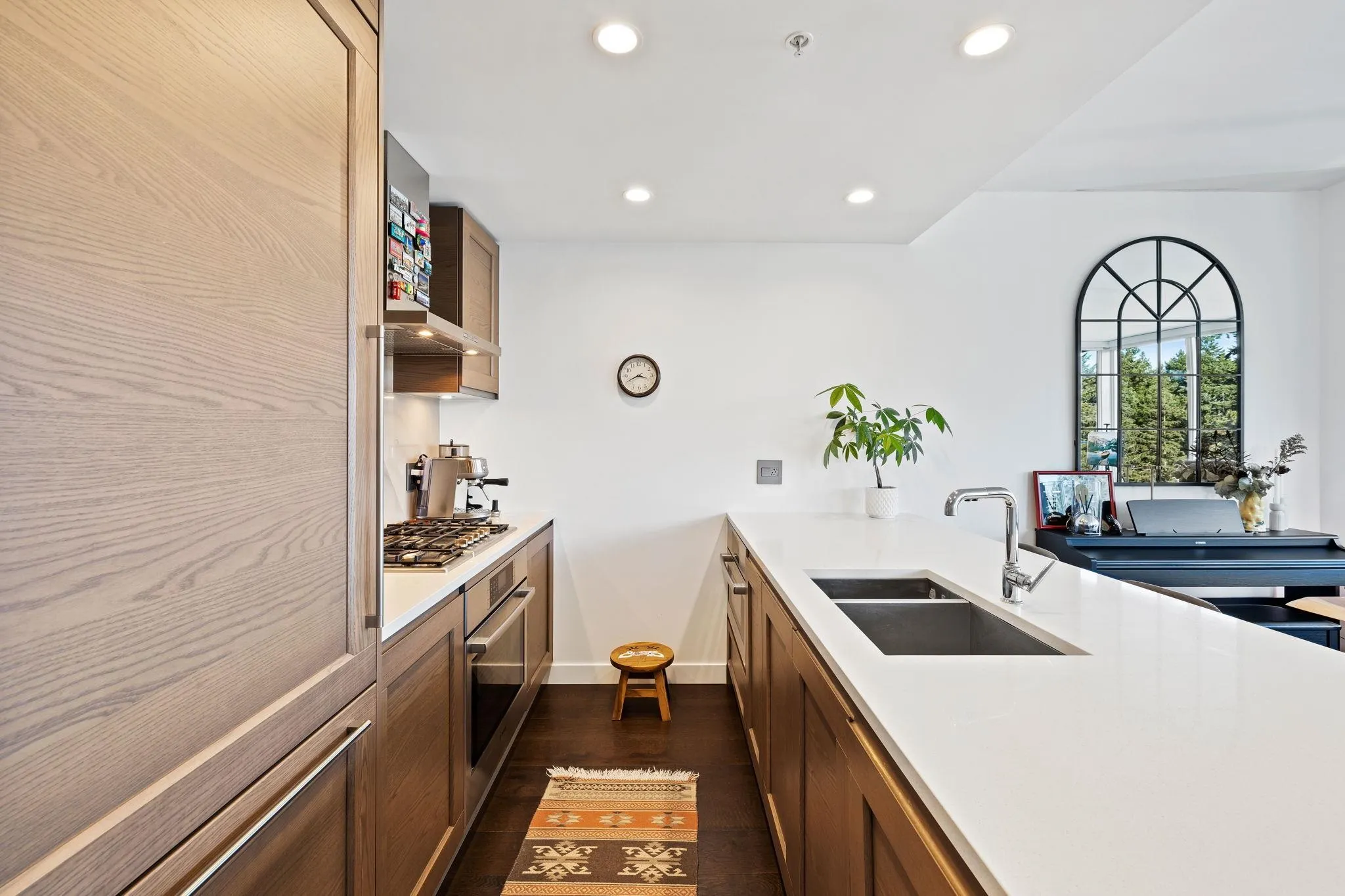 1603 5629 Birney Avenue